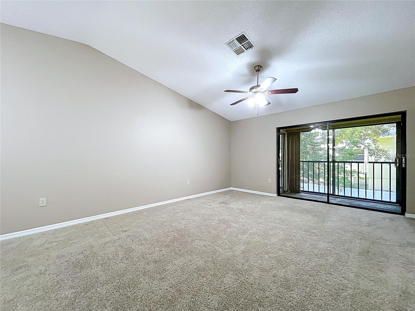 2020 LAKEVIEW DR #203, CLEARWATER, FL — photo 38