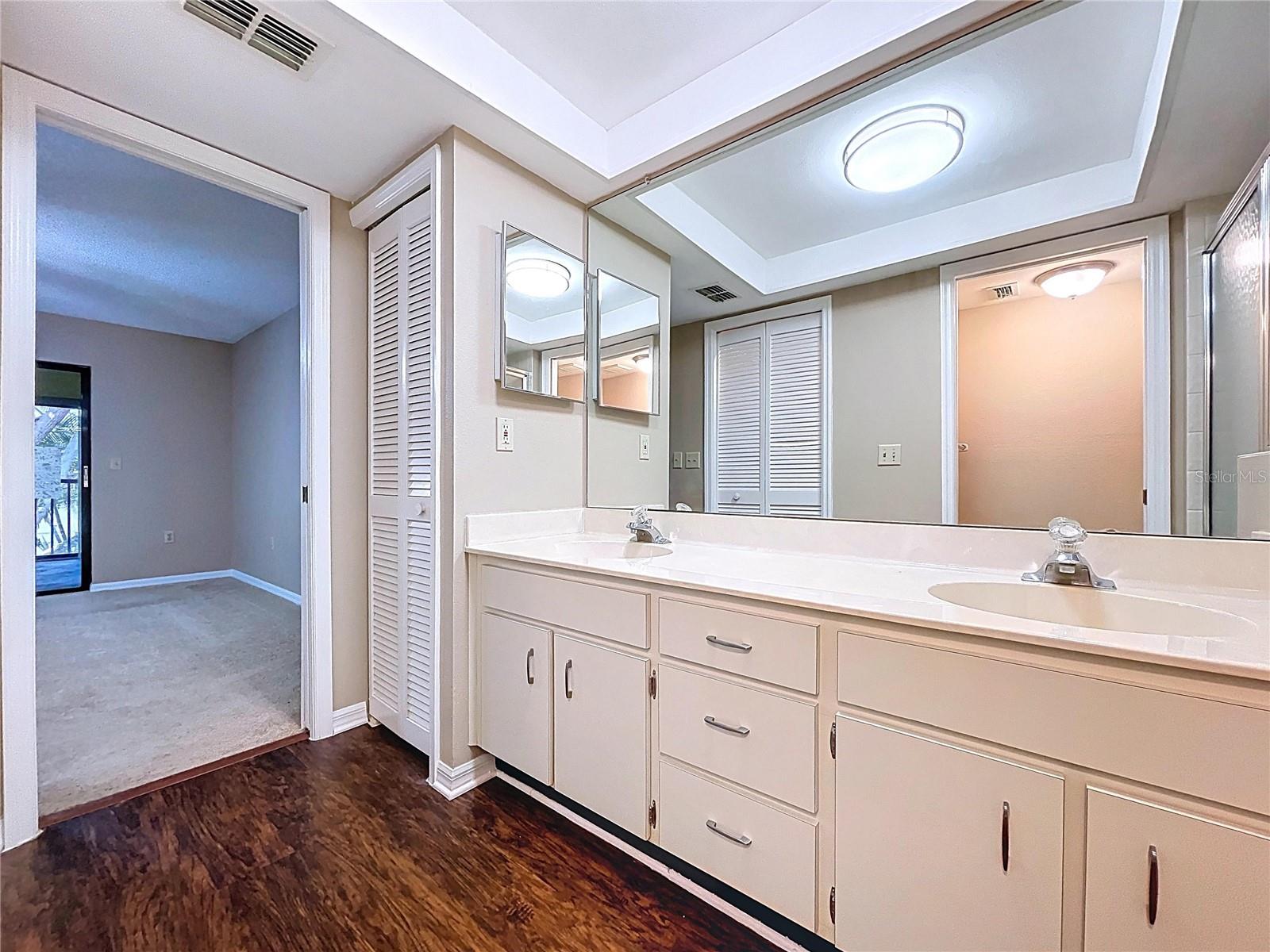 2020 LAKEVIEW DR #203, CLEARWATER, FL — photo 49