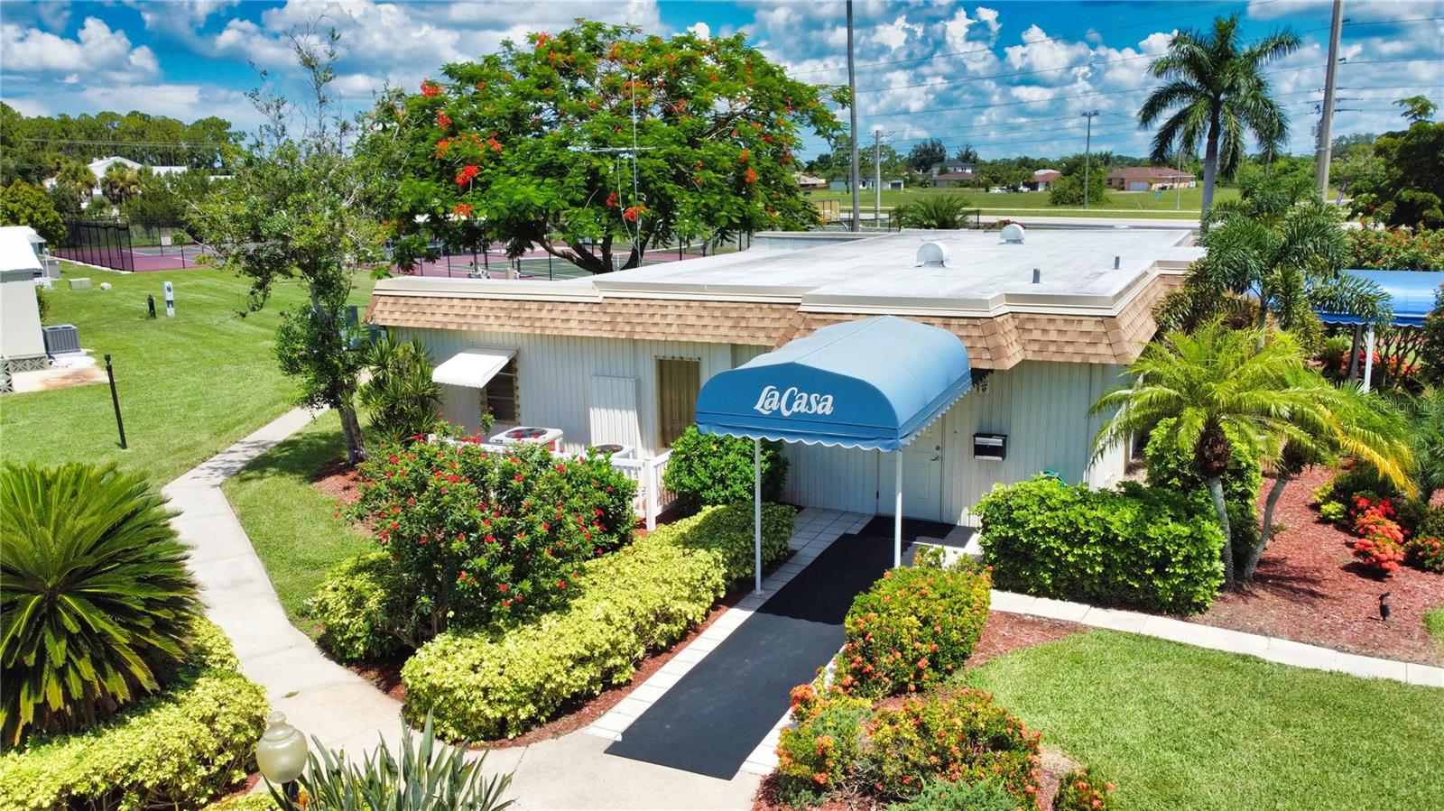 658 LA SALA, NORTH PORT, FL — photo 76