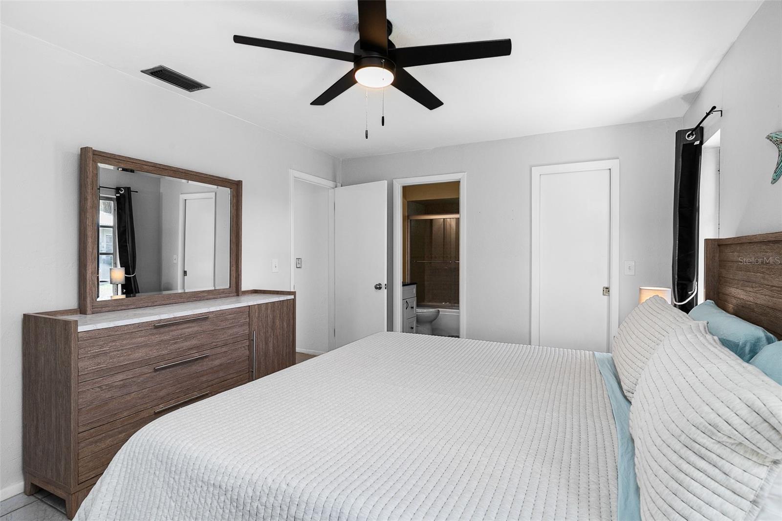 7460 MARIANA DR, SARASOTA, FL — photo 23