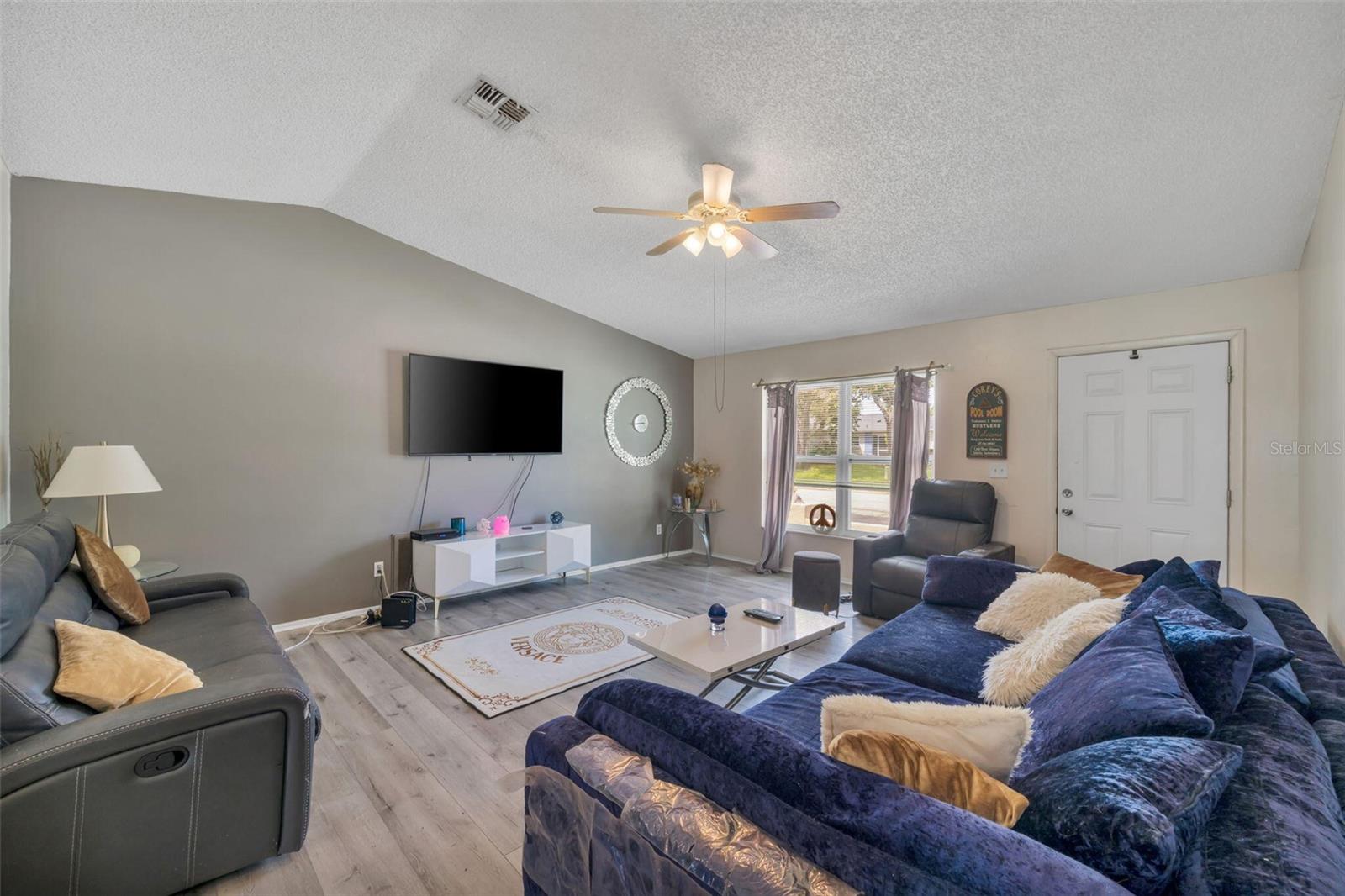 3900 105TH AVE N, CLEARWATER, FL — photo 9