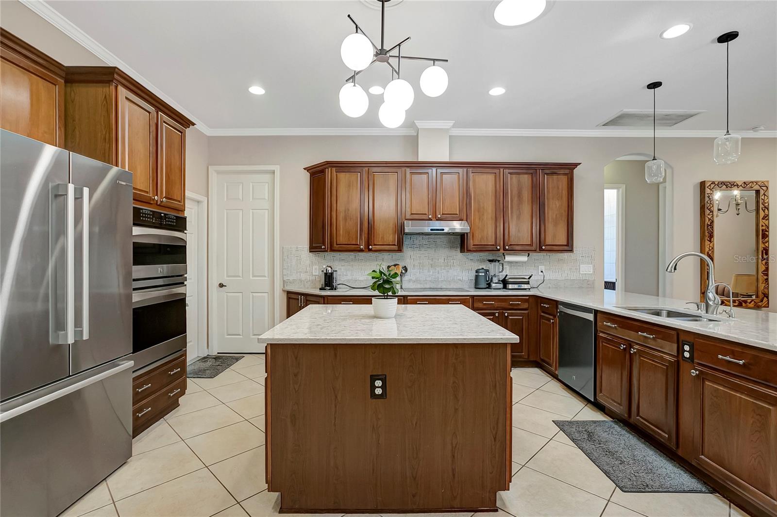 9317 LISBON ST, SEFFNER, FL — photo 25