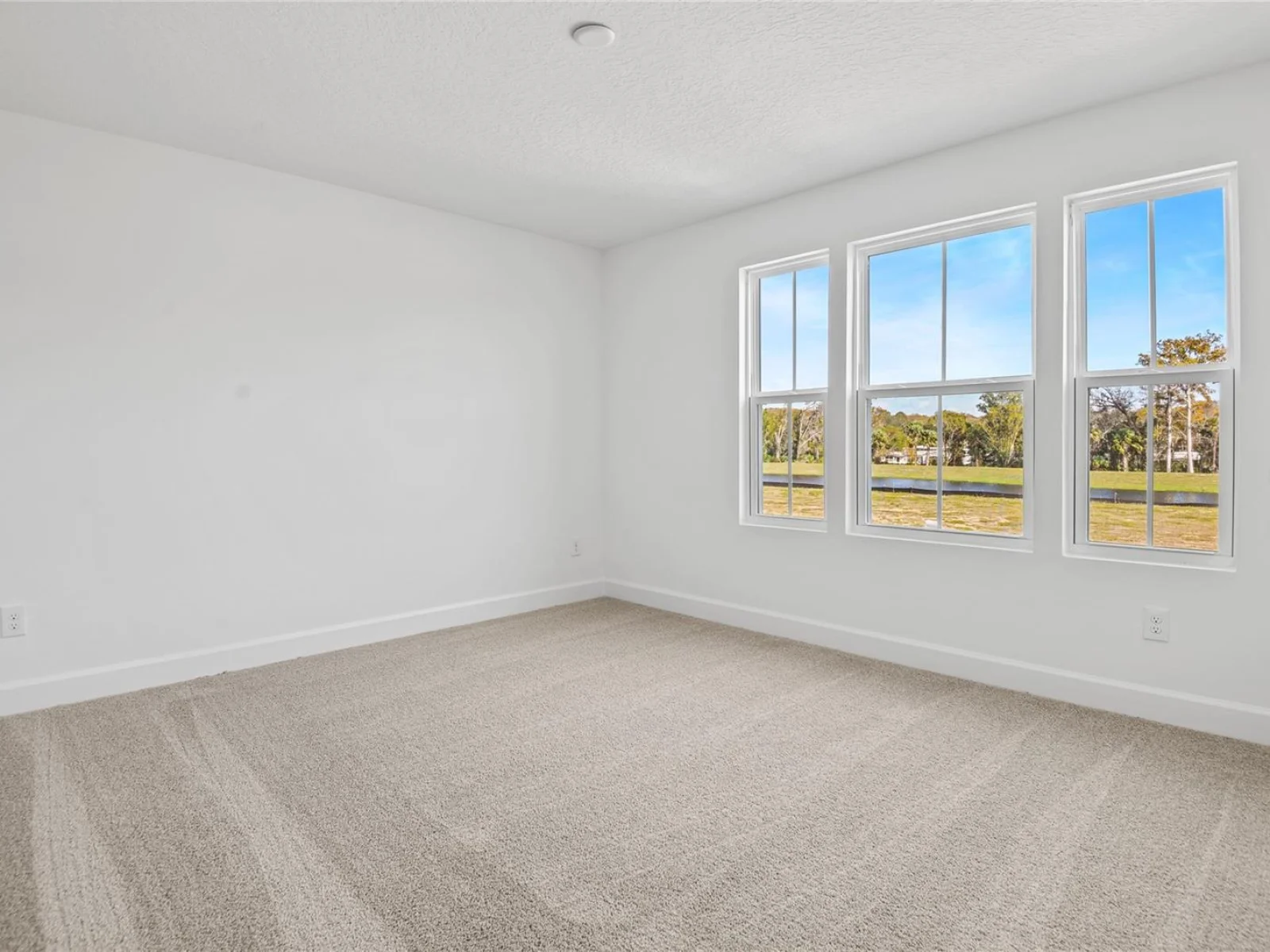 151 WATERSTONE LOOP, TAVARES, FL — photo 12