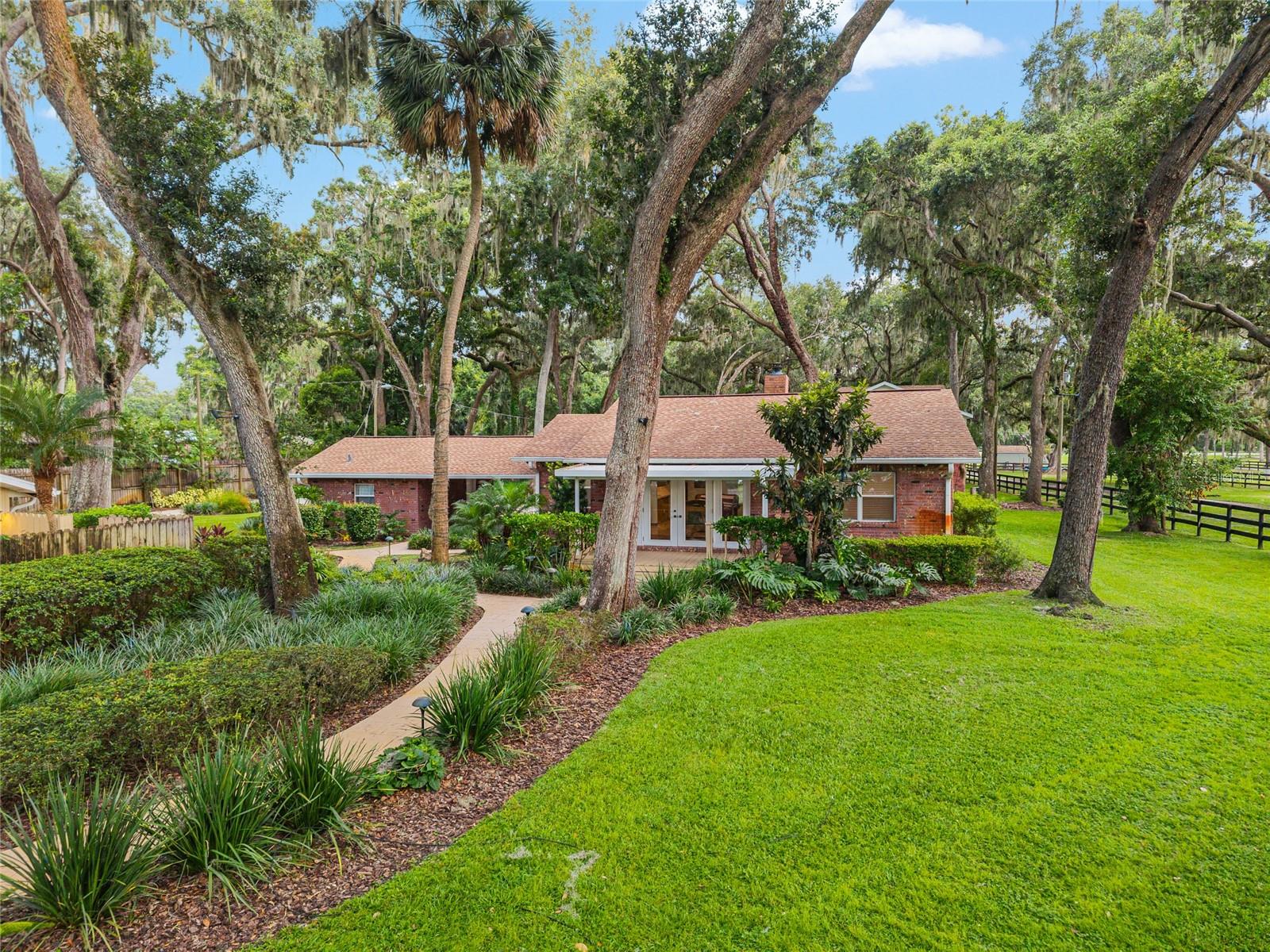 10745 SE SUNSET HARBOR RD, SUMMERFIELD, FL — photo 21