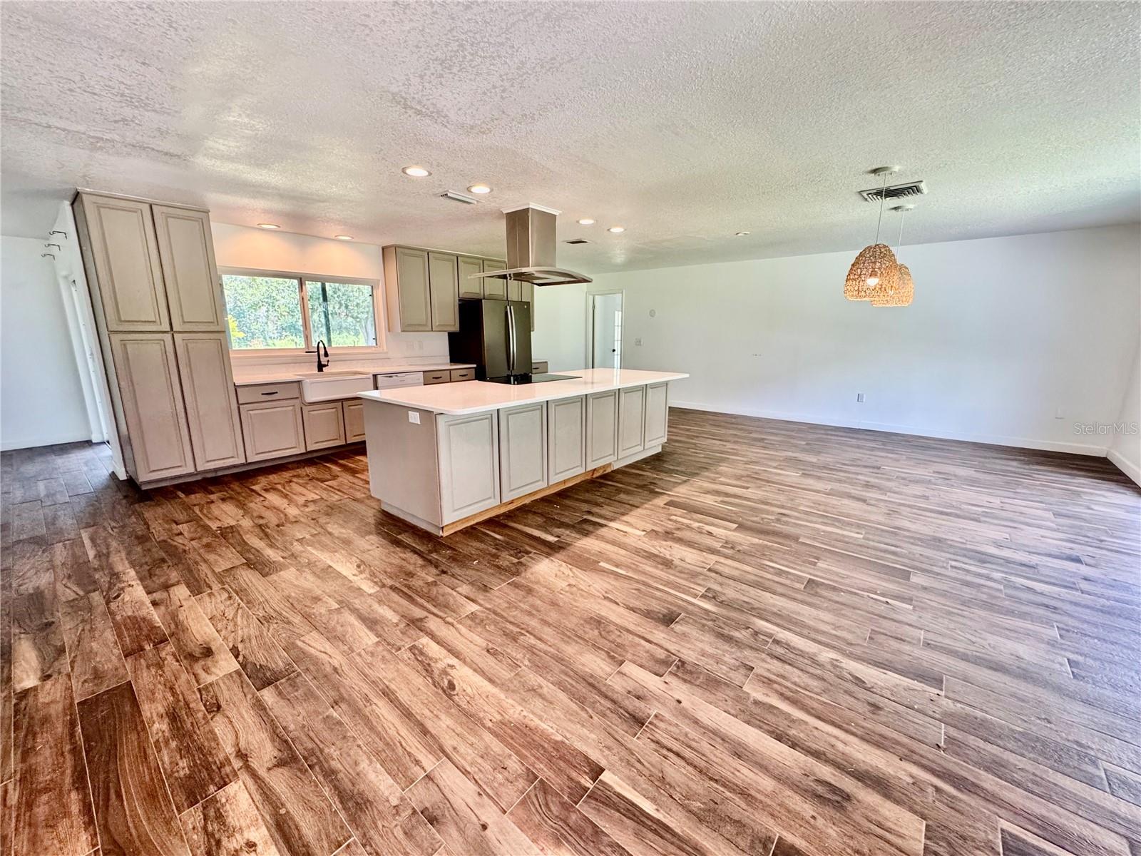 5812 N DORMANY RD, PLANT CITY, FL — photo 9