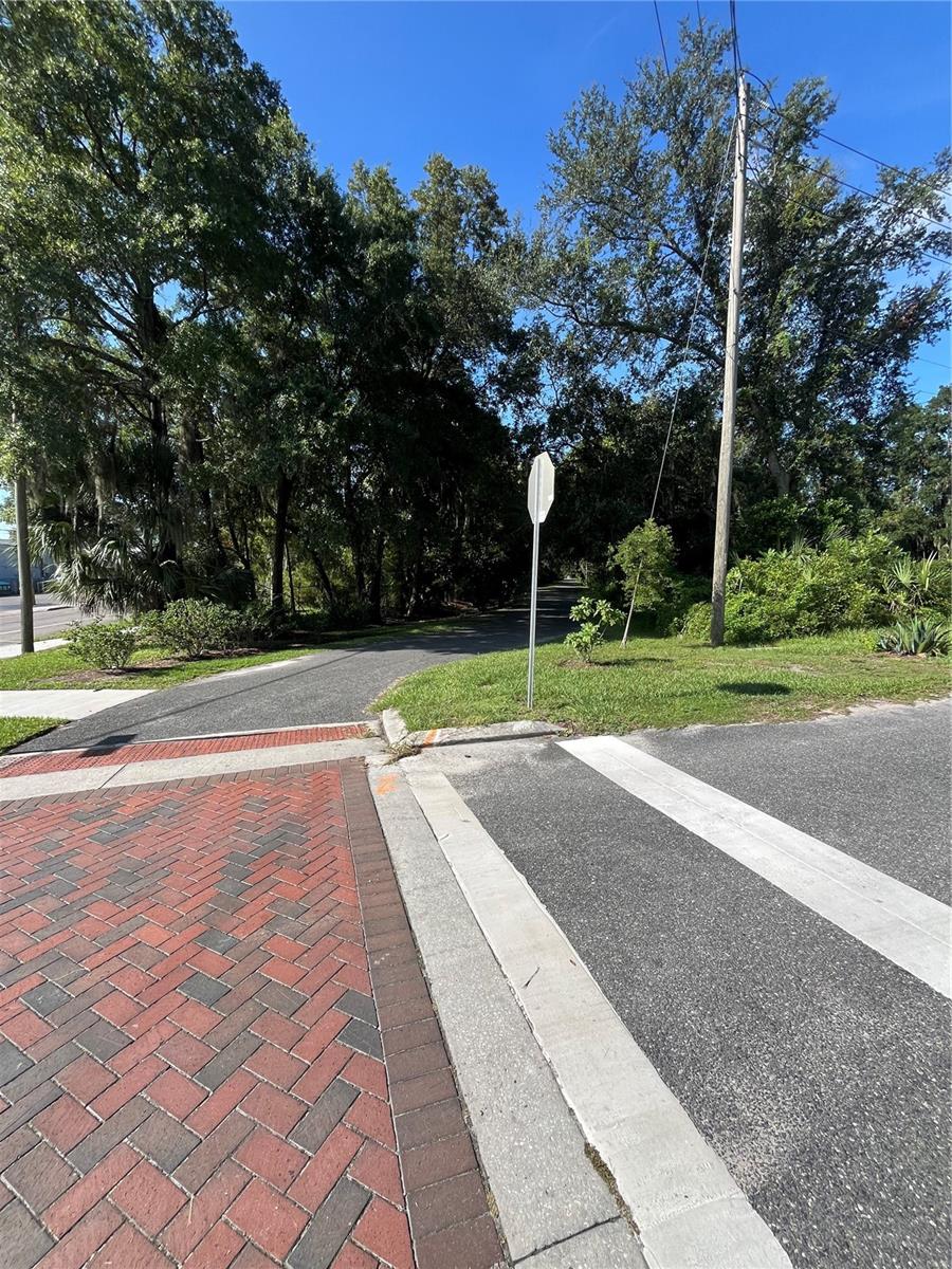 214 NW 12TH AVE, GAINESVILLE, FL — photo 5