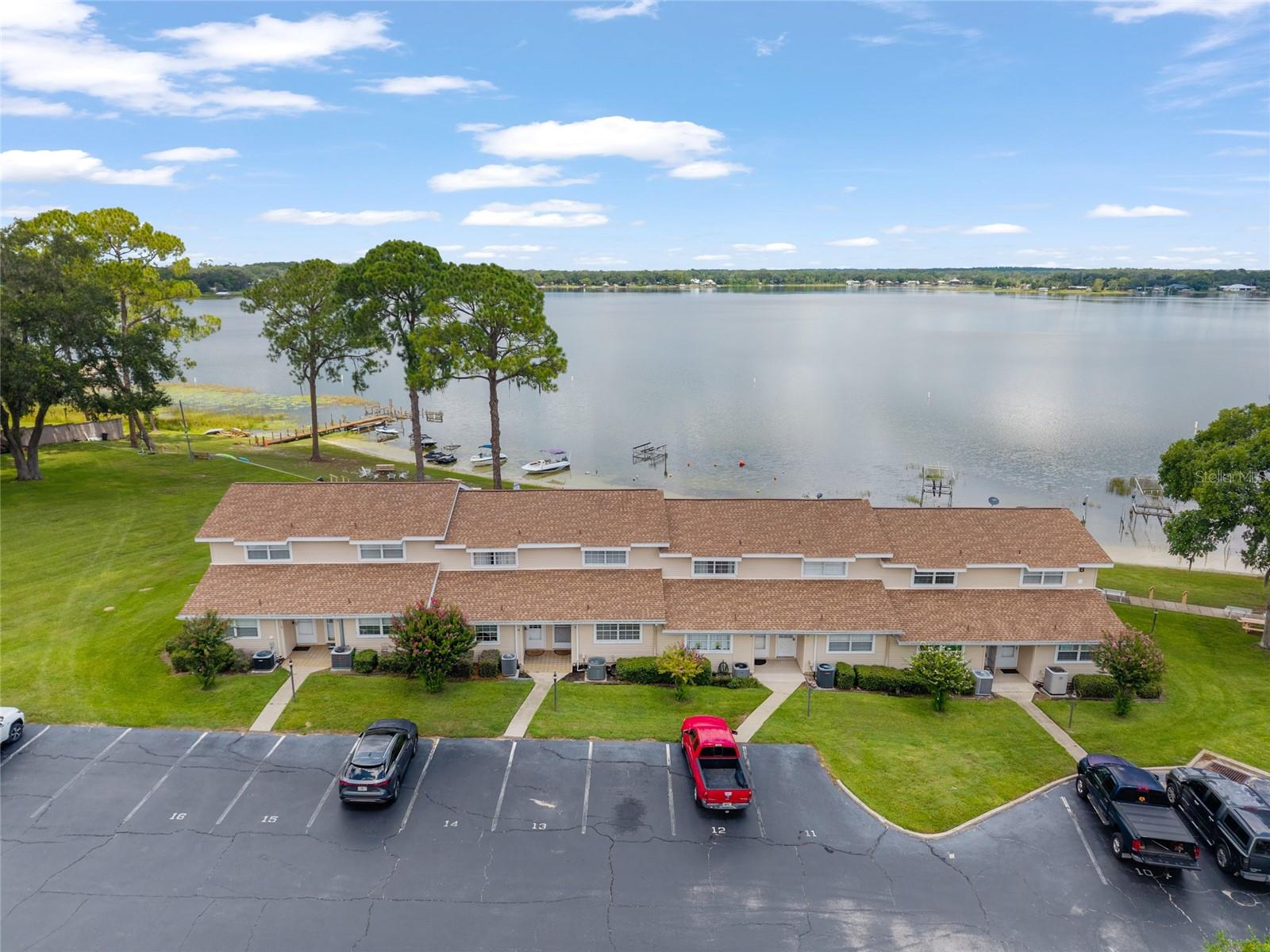 11001 SE SUNSET HARBOR RD #B13, SUMMERFIELD, FL — photo 2