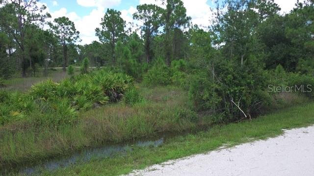 28072 CRESTWOOD DR, PUNTA GORDA, FL — photo 4
