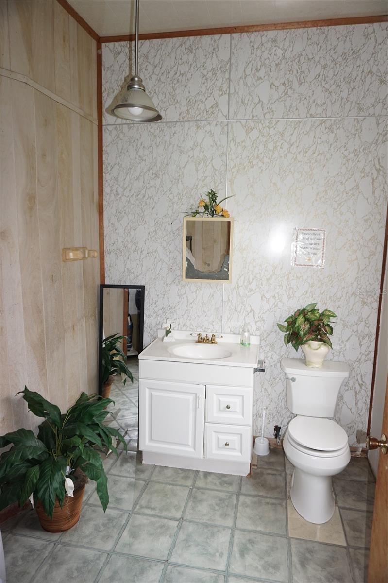 12701 NW 38TH AVE, REDDICK, FL — photo 8