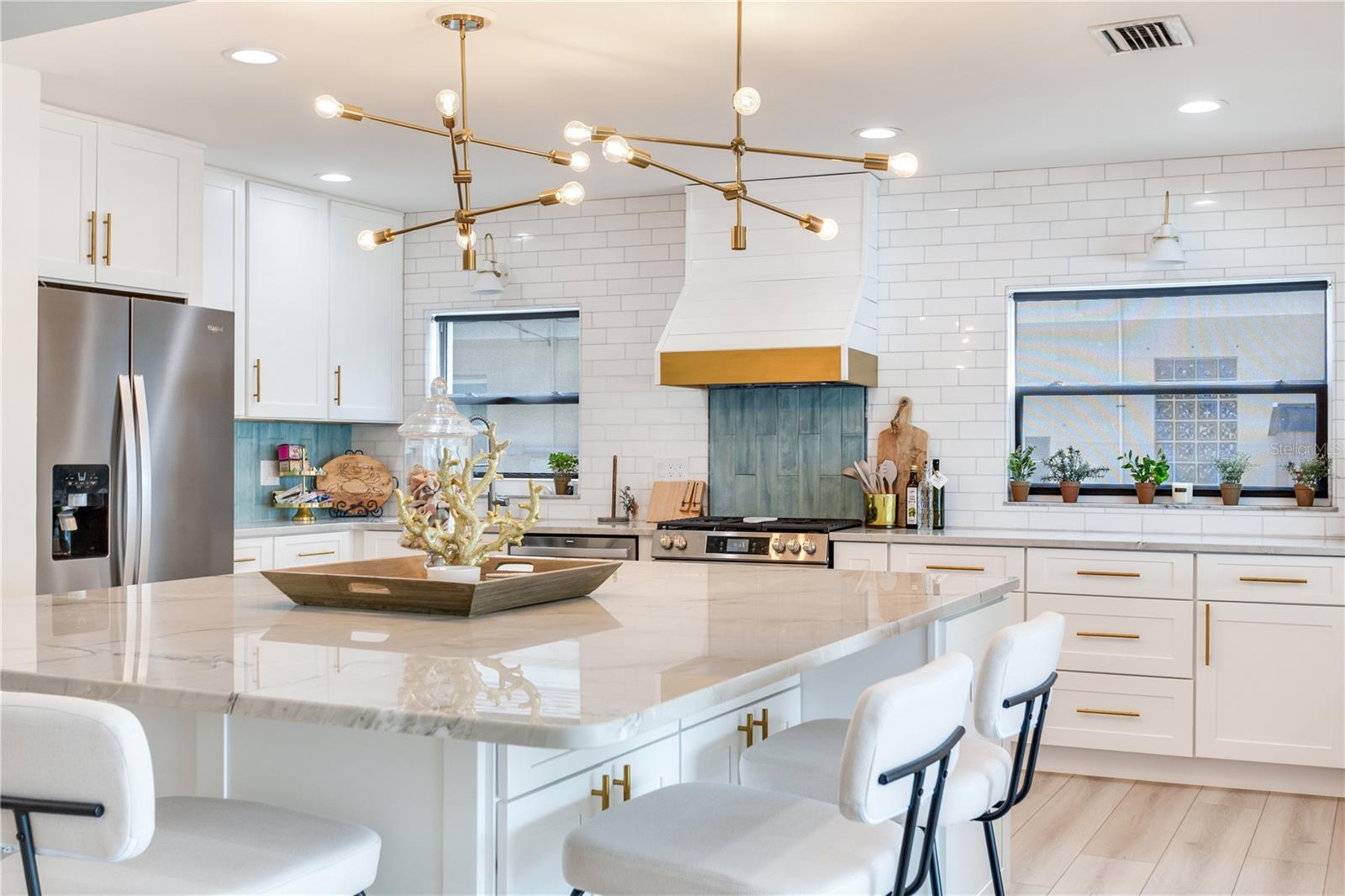 17081 DOLPHIN DR, NORTH REDINGTON BEACH, FL — photo 15