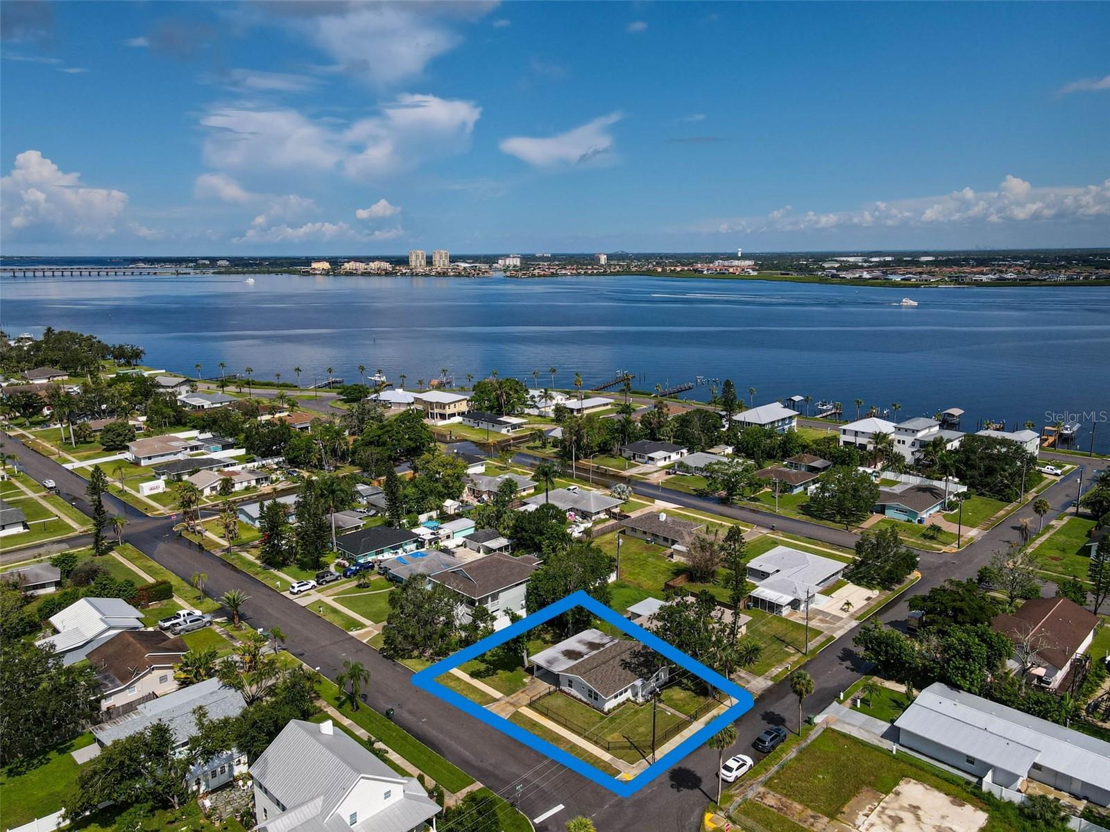 102 20TH ST NE, BRADENTON, FL — photo 9