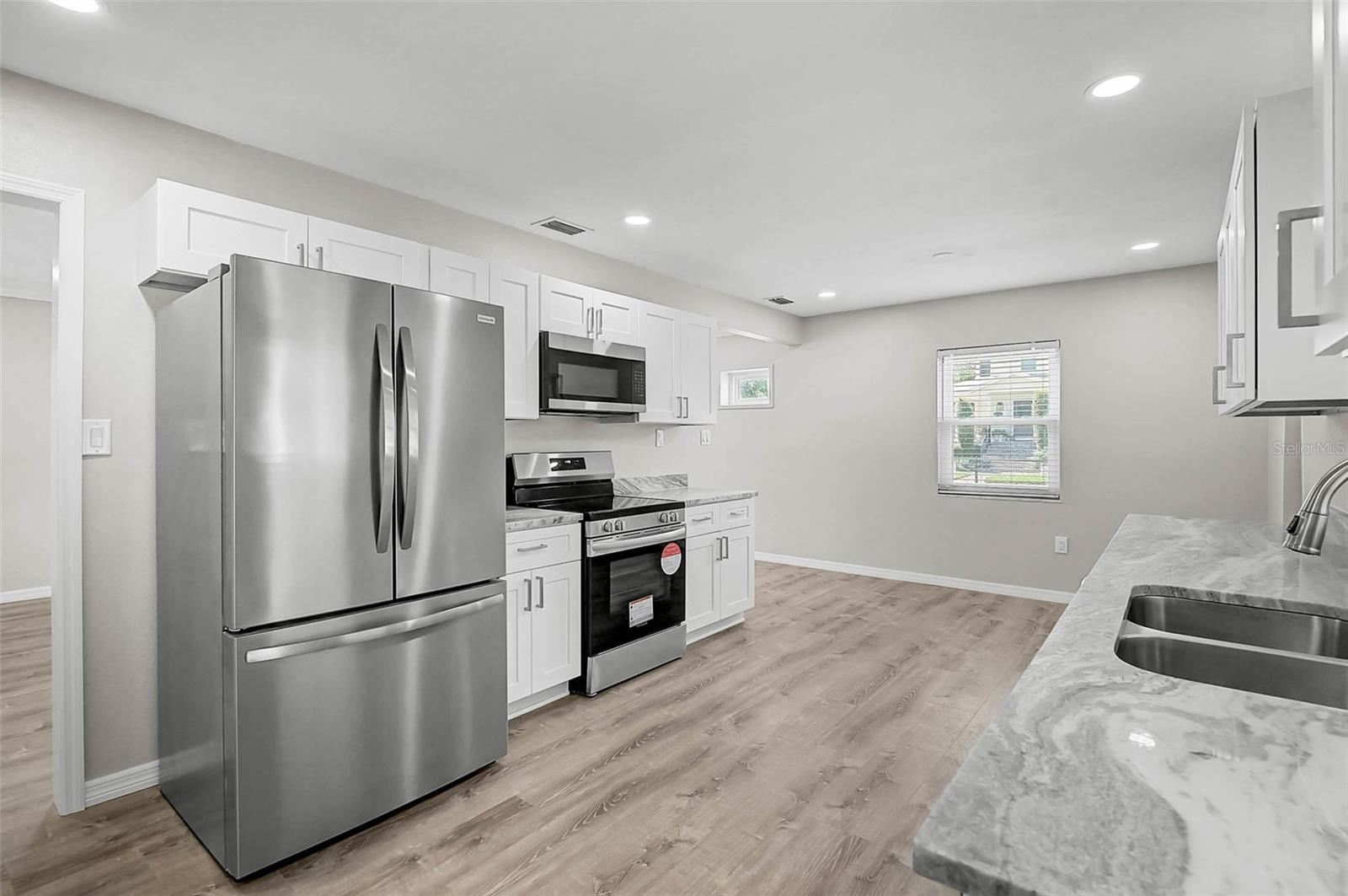 102 20TH ST NE, BRADENTON, FL — photo 18
