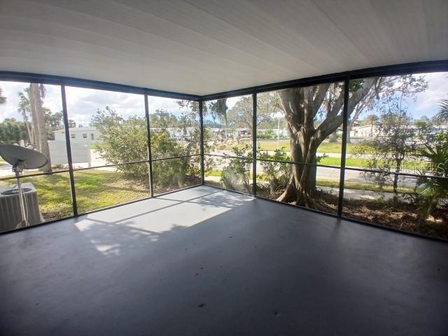 61 MOURNINGDOVE CT, ELLENTON, FL — photo 24