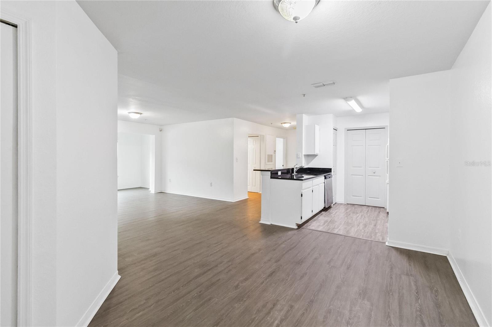 5459 VINELAND RD #4208, ORLANDO, FL — photo 8