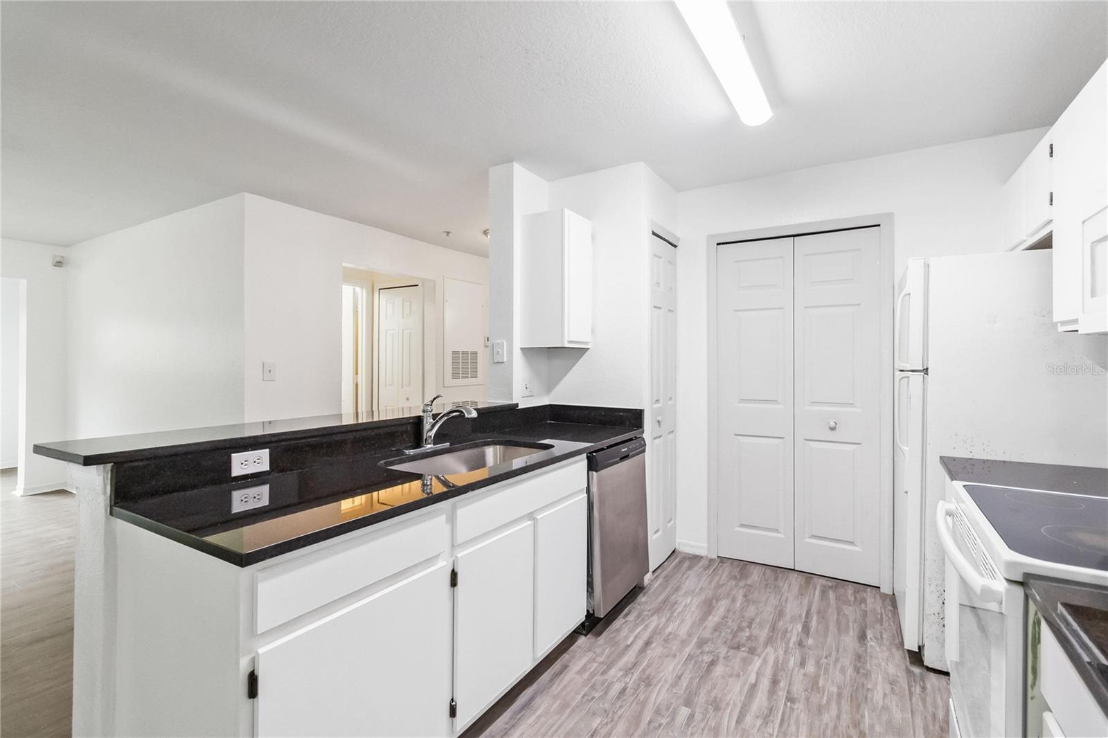 5459 VINELAND RD #4208, ORLANDO, FL — photo 17