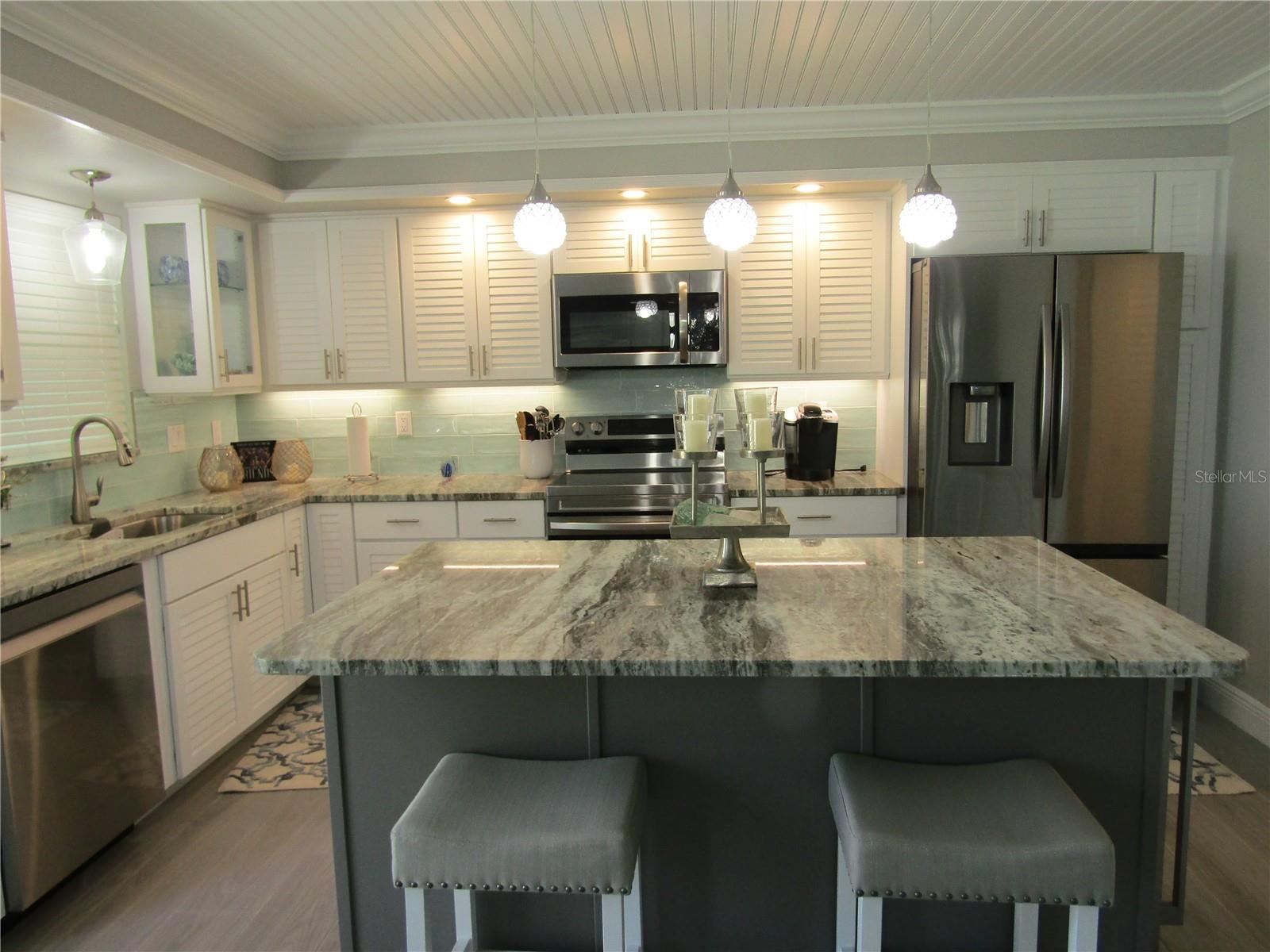 999 INLET CIR #B104, VENICE, FL — photo 6