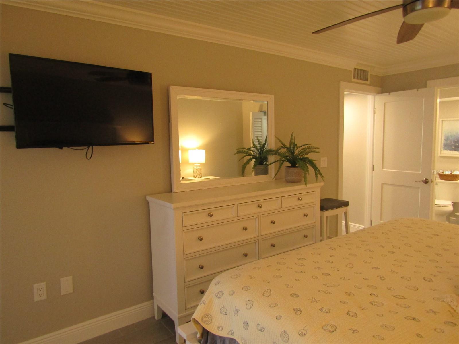999 INLET CIR #B104, VENICE, FL — photo 14