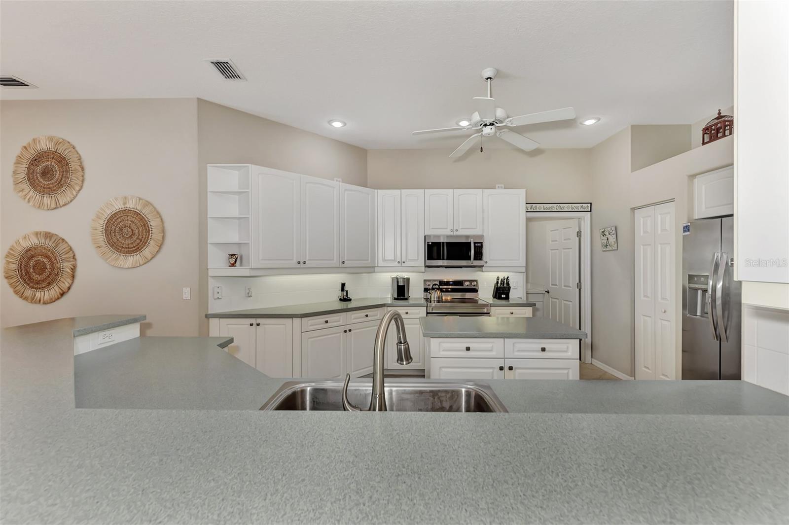 383 CEDARBROOK CT, VENICE, FL — photo 39
