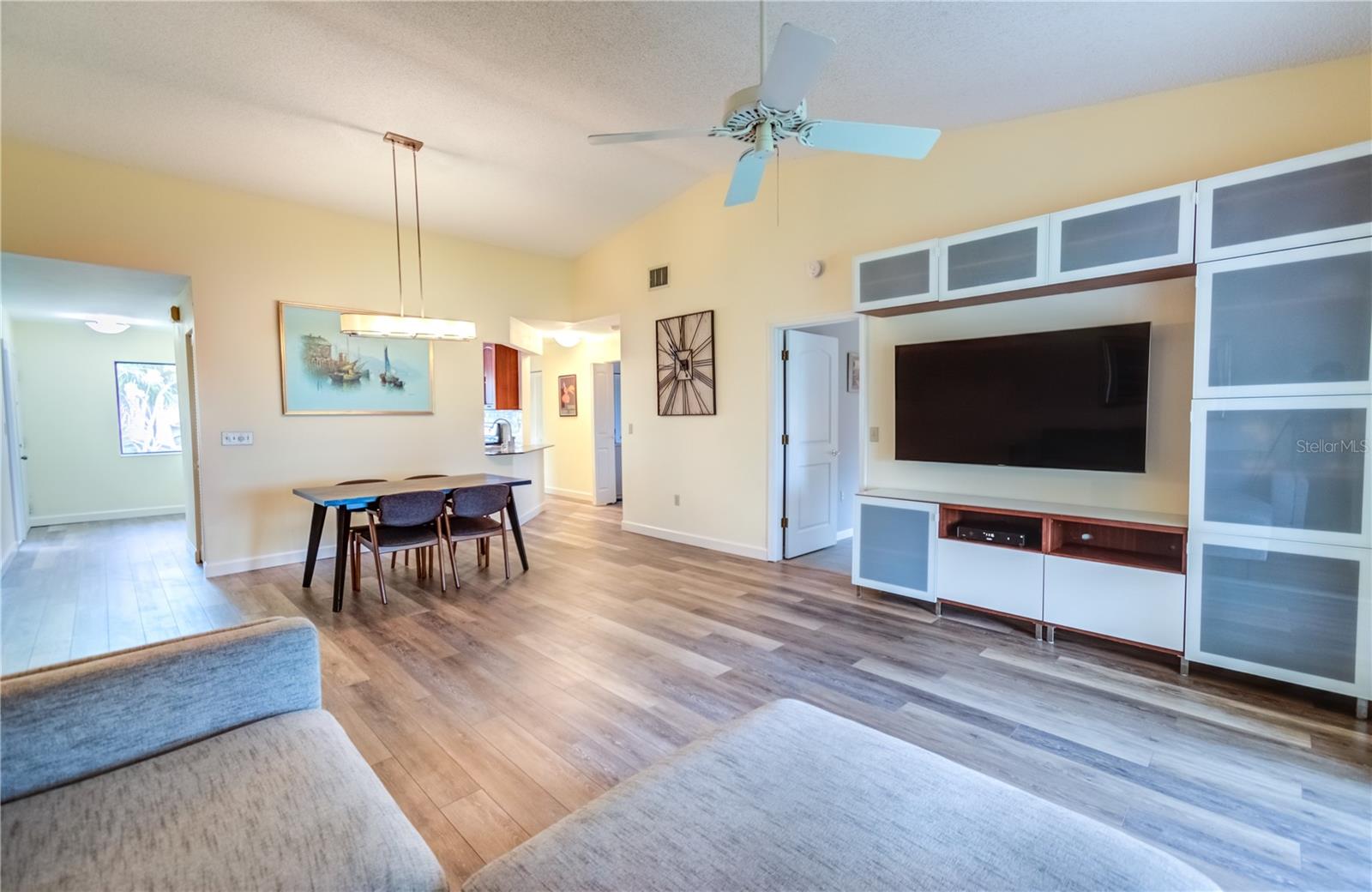 600 CARRIAGE HOUSE LN #201, NOKOMIS, FL — photo 4