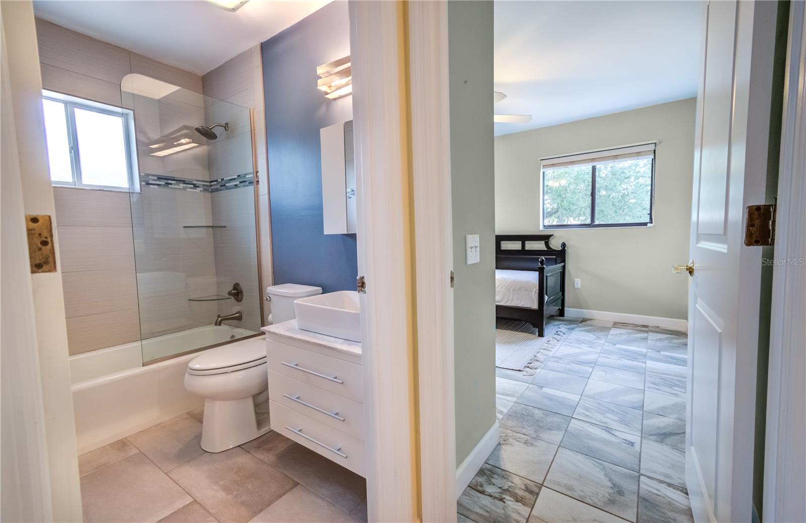 600 CARRIAGE HOUSE LN #201, NOKOMIS, FL — photo 17