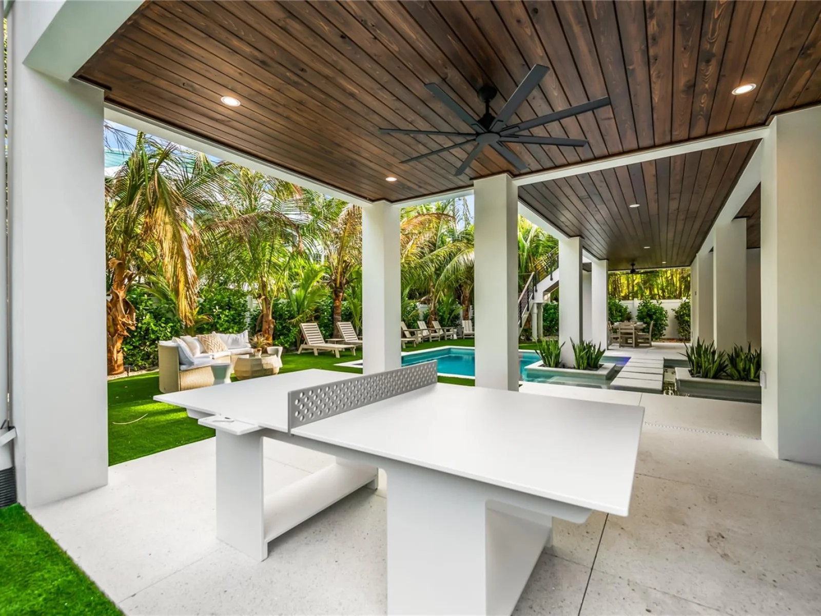107 MAPLE AVE, ANNA MARIA, FL — photo 10