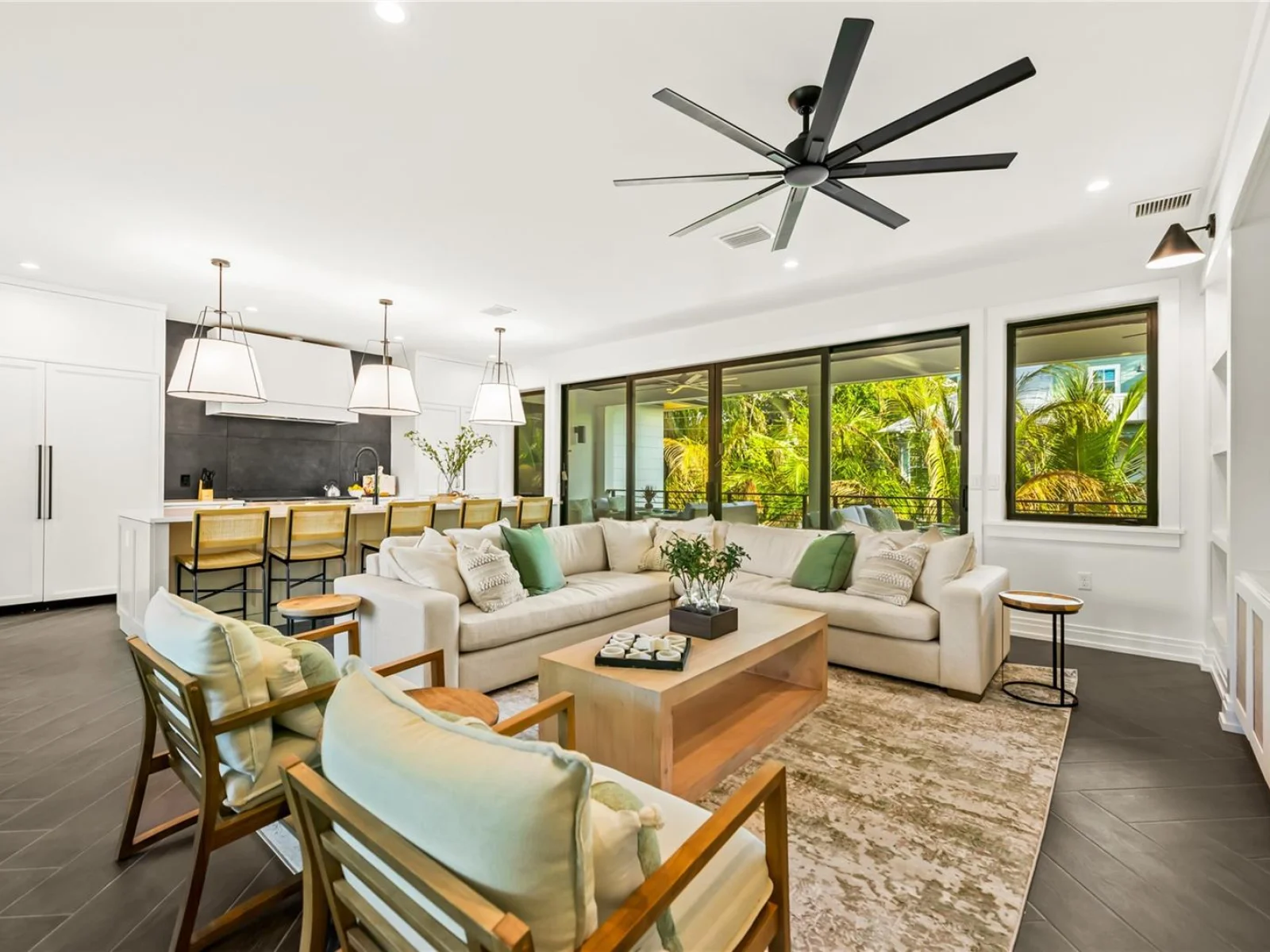107 MAPLE AVE, ANNA MARIA, FL — photo 21