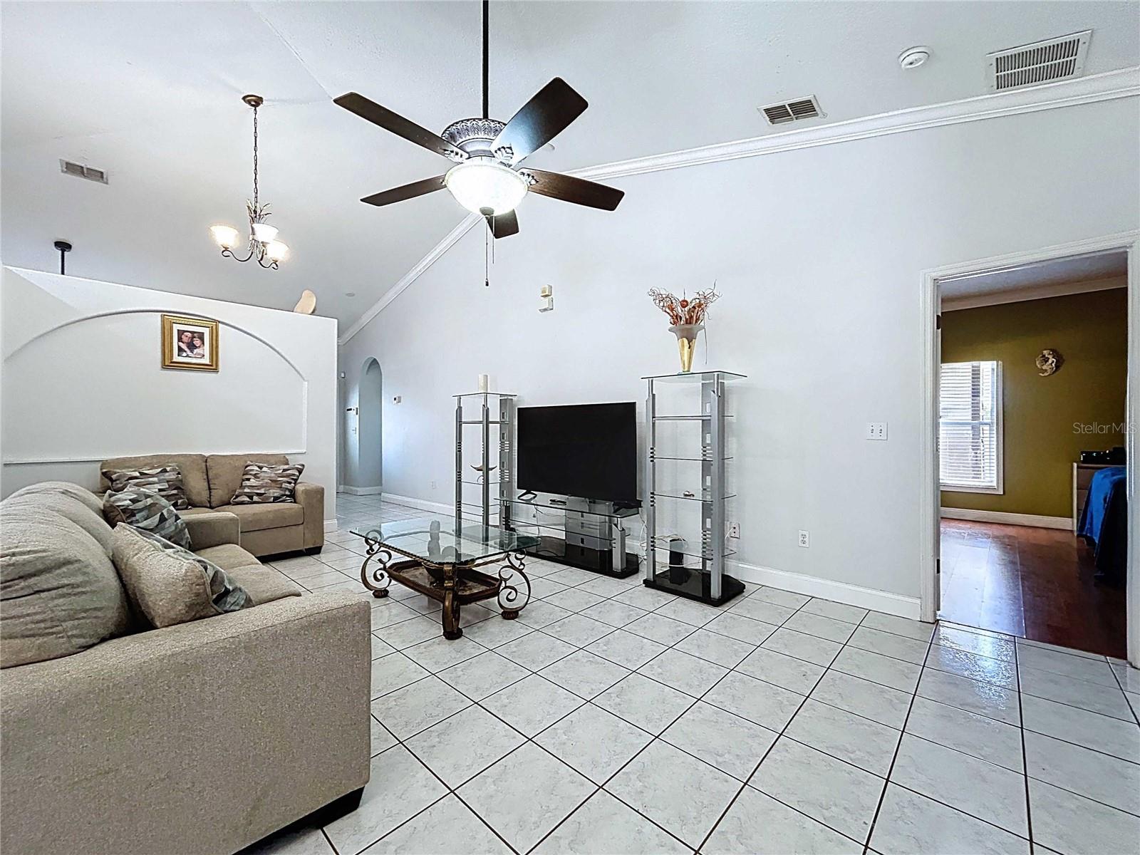 3324 W ABDELLA ST, TAMPA, FL — photo 9