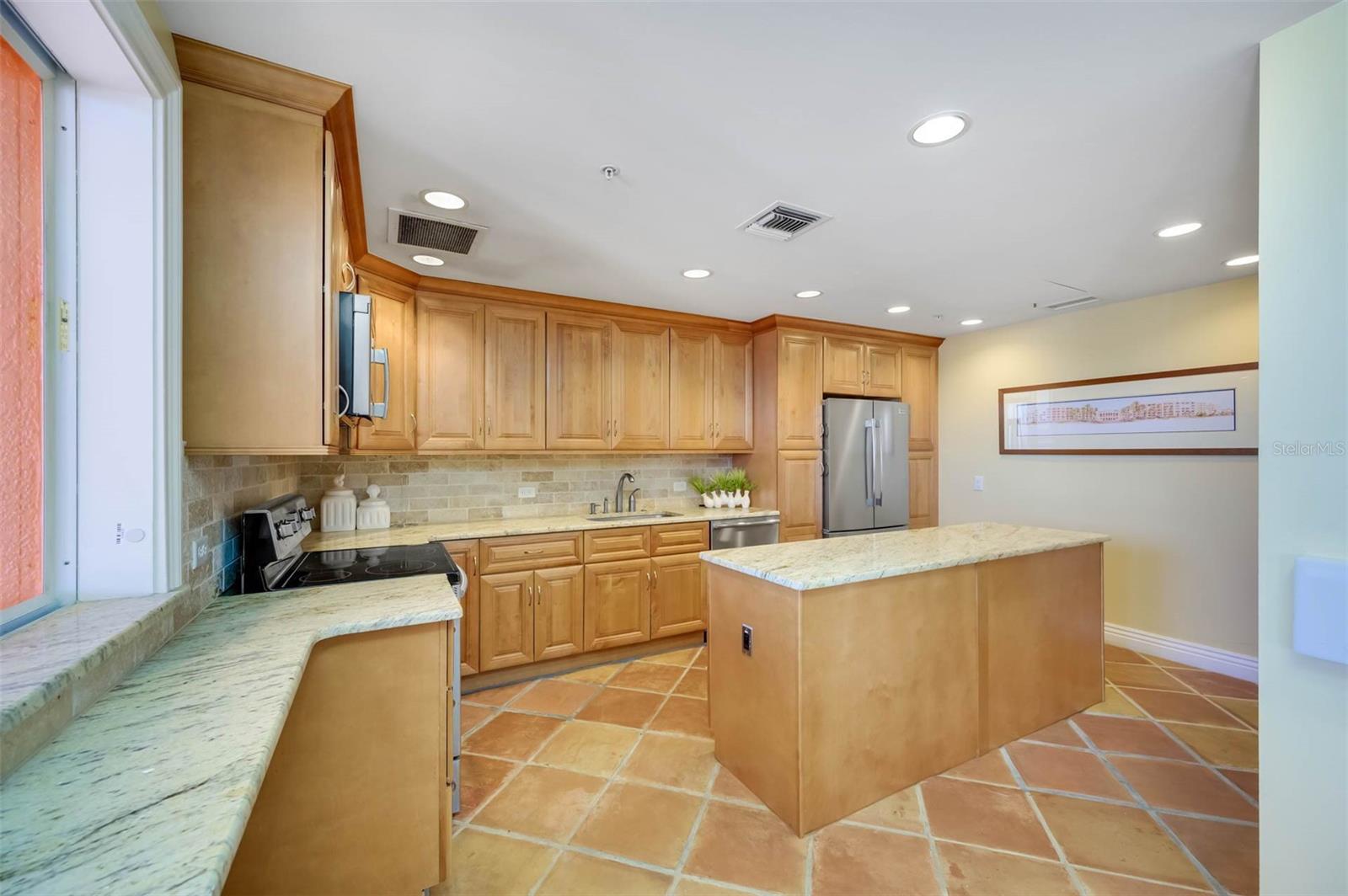 16550 GULF BLVD #545, NORTH REDINGTON BEACH, FL — photo 55