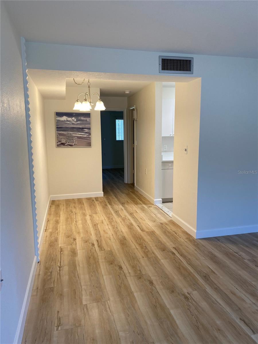 8325 112TH ST #106, SEMINOLE, FL — photo 4