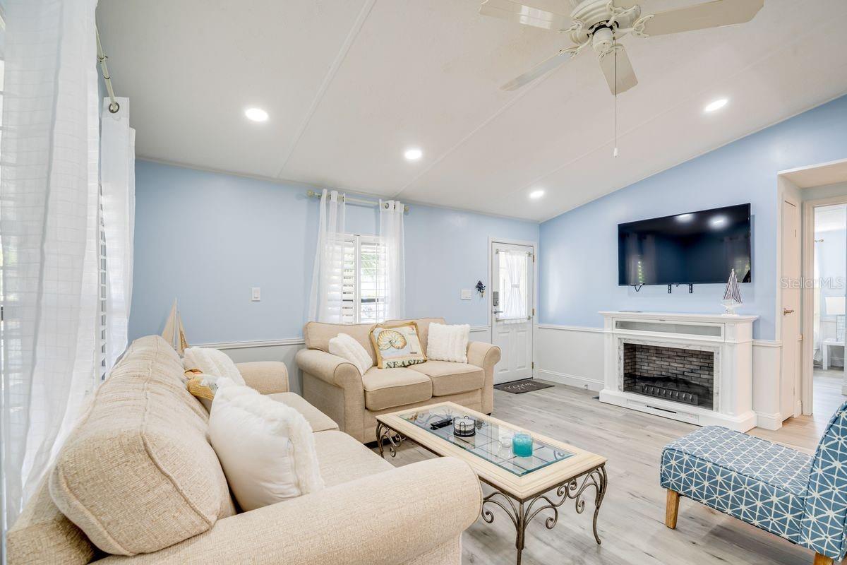 1224 DUSTIN DR, LADY LAKE, FL — photo 23