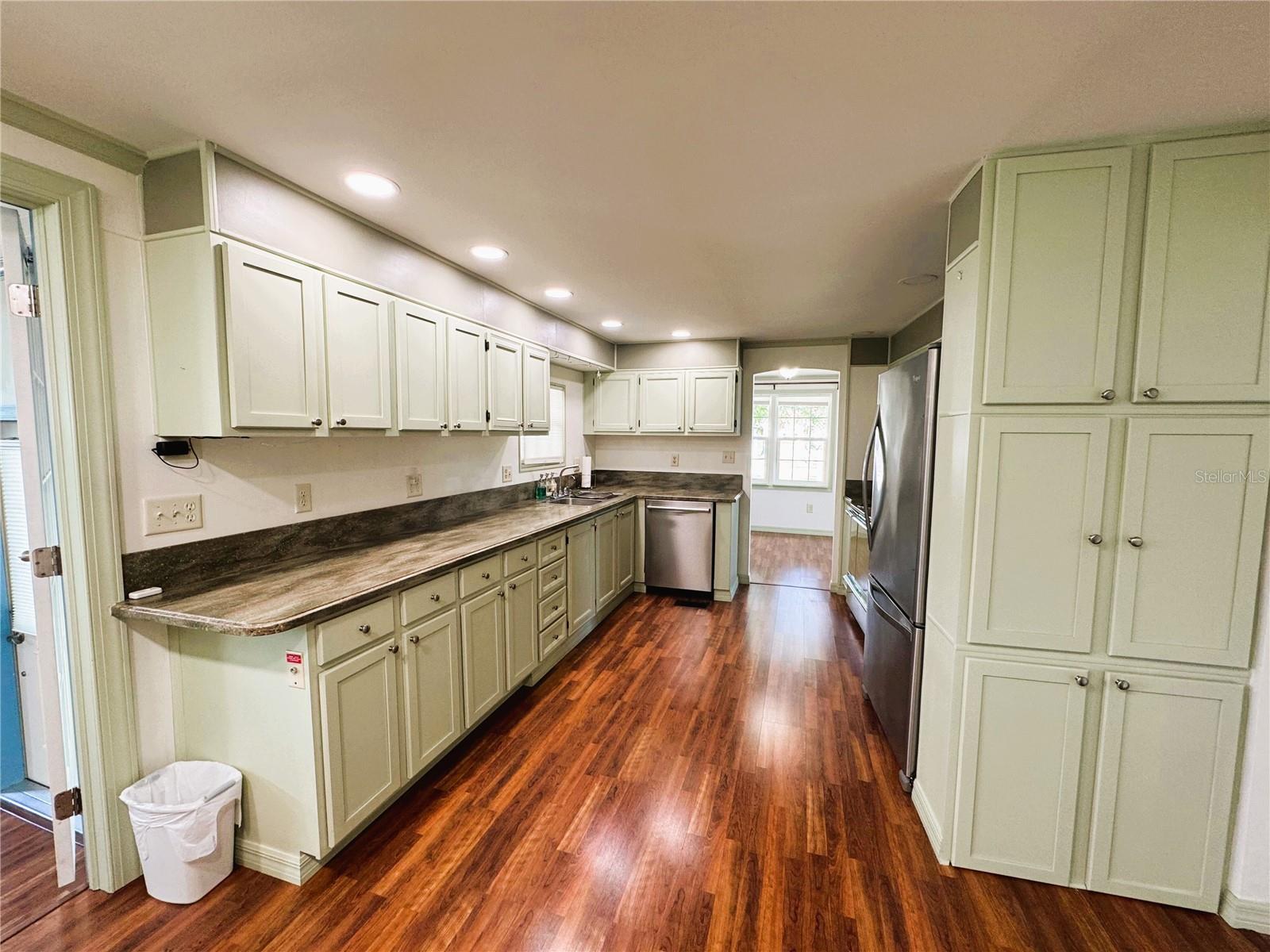 518 HAWTHORNE BLVD, LEESBURG, FL — photo 27