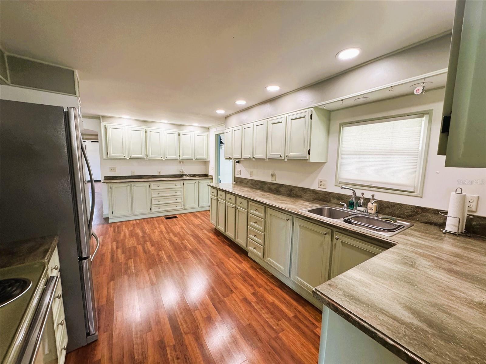518 HAWTHORNE BLVD, LEESBURG, FL — photo 34