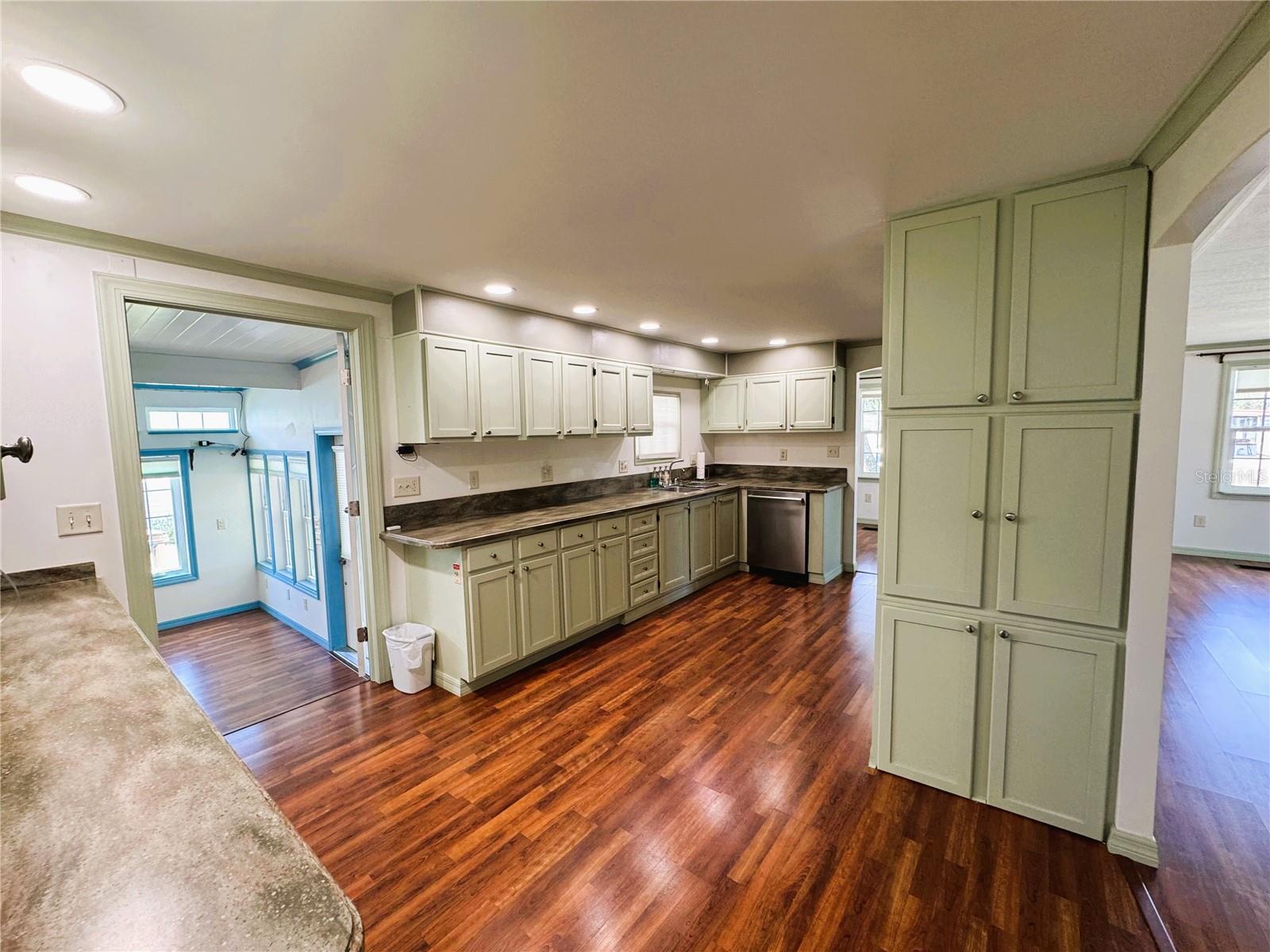 518 HAWTHORNE BLVD, LEESBURG, FL — photo 53