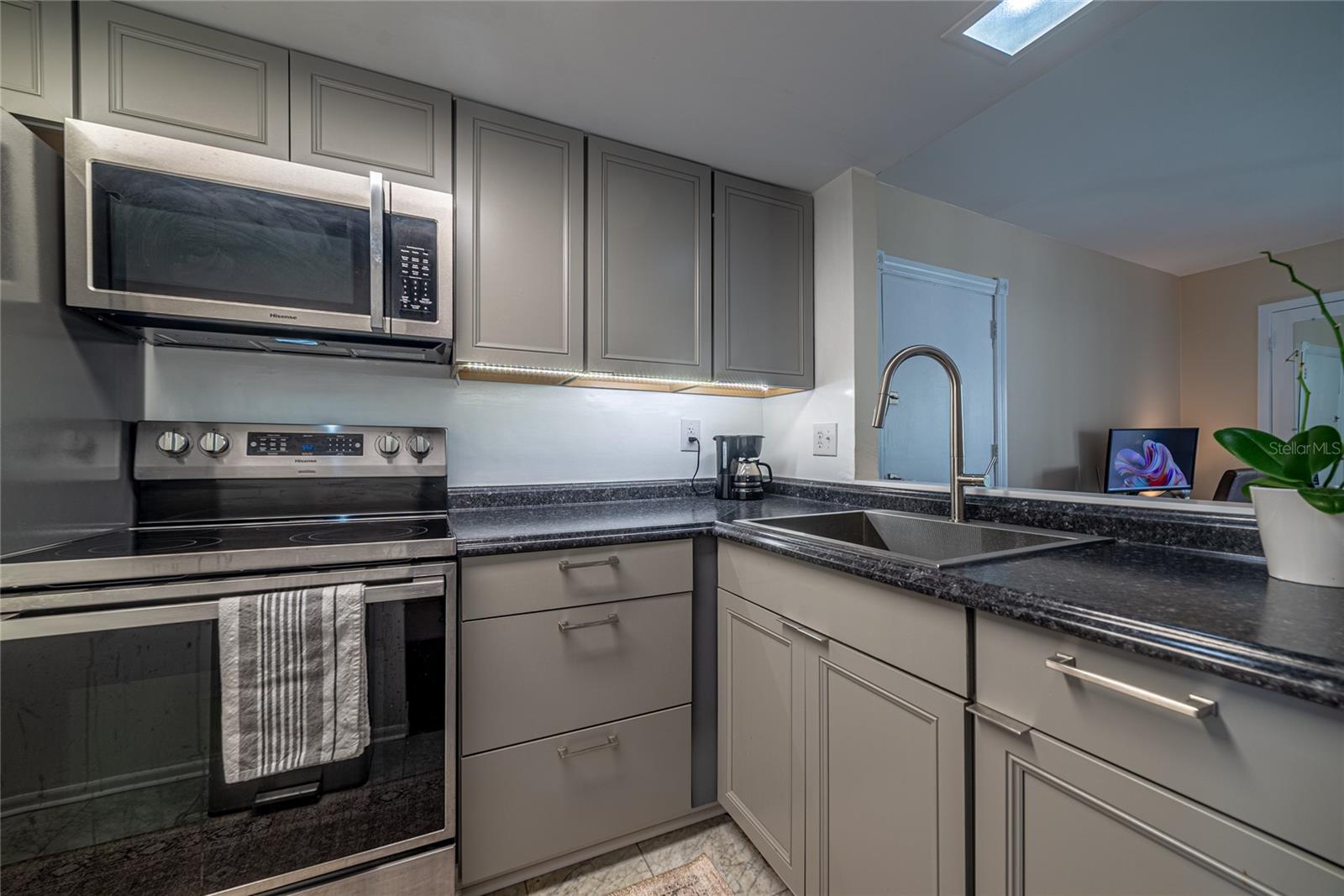3861 S LAKE DR #156, TAMPA, FL — photo 11