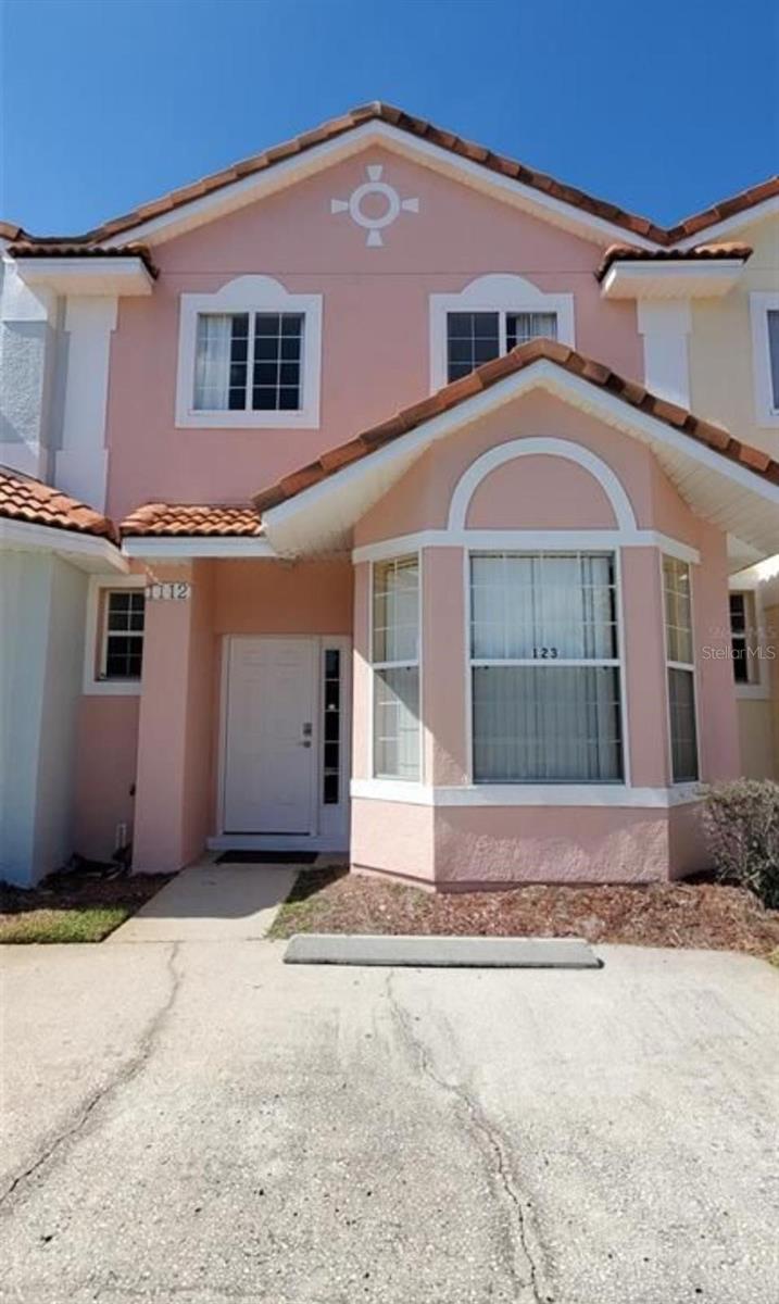 1112 S BEACH CIR, KISSIMMEE, FL