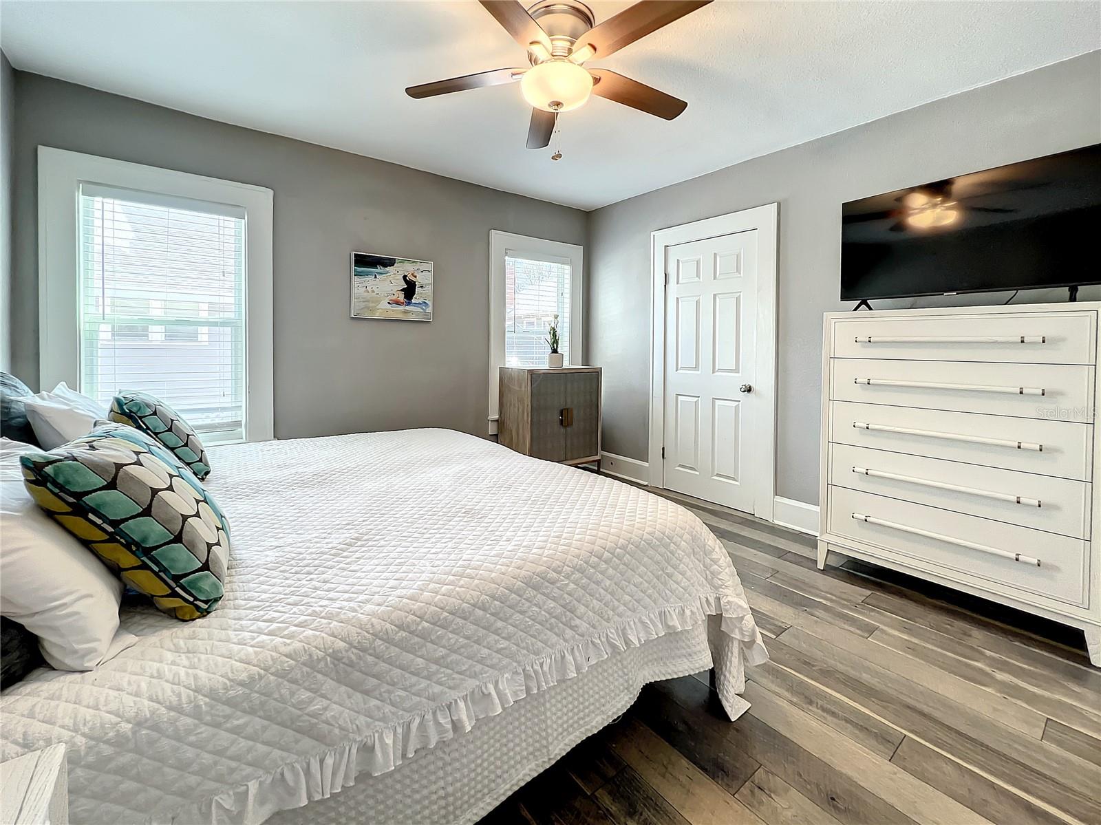 1137 HIGHLAND ST S, ST PETERSBURG, FL — photo 32