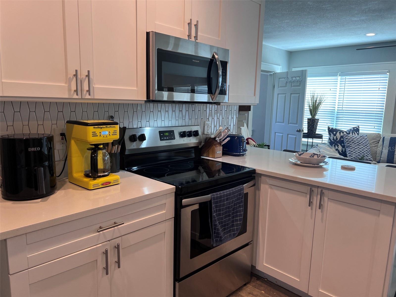 1137 HIGHLAND ST S, ST PETERSBURG, FL — photo 29