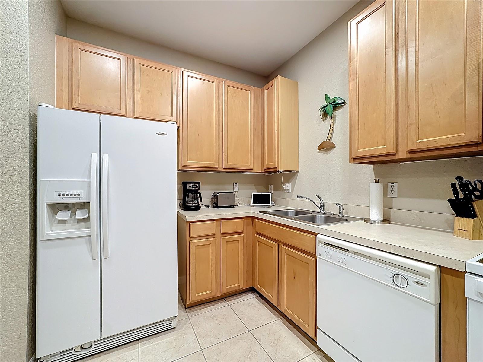 2412 CARAVELLE CIR, KISSIMMEE, FL — photo 12