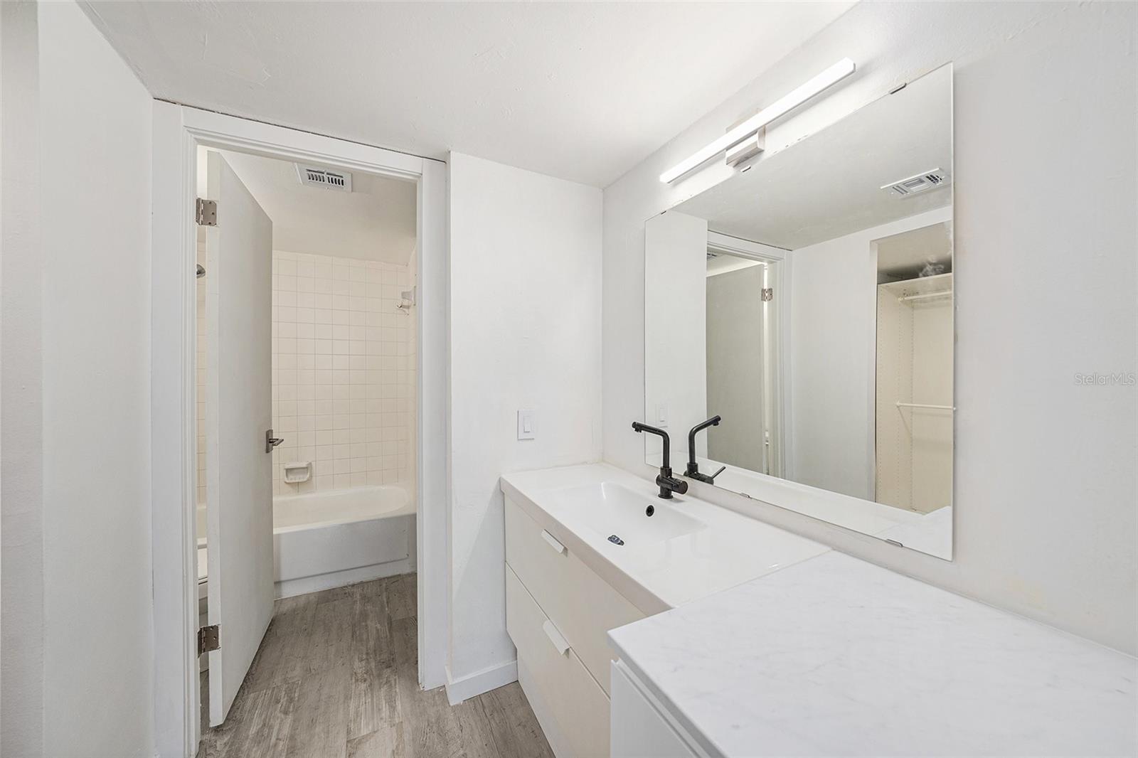 201 W LAUREL ST #504B, TAMPA, FL — photo 16