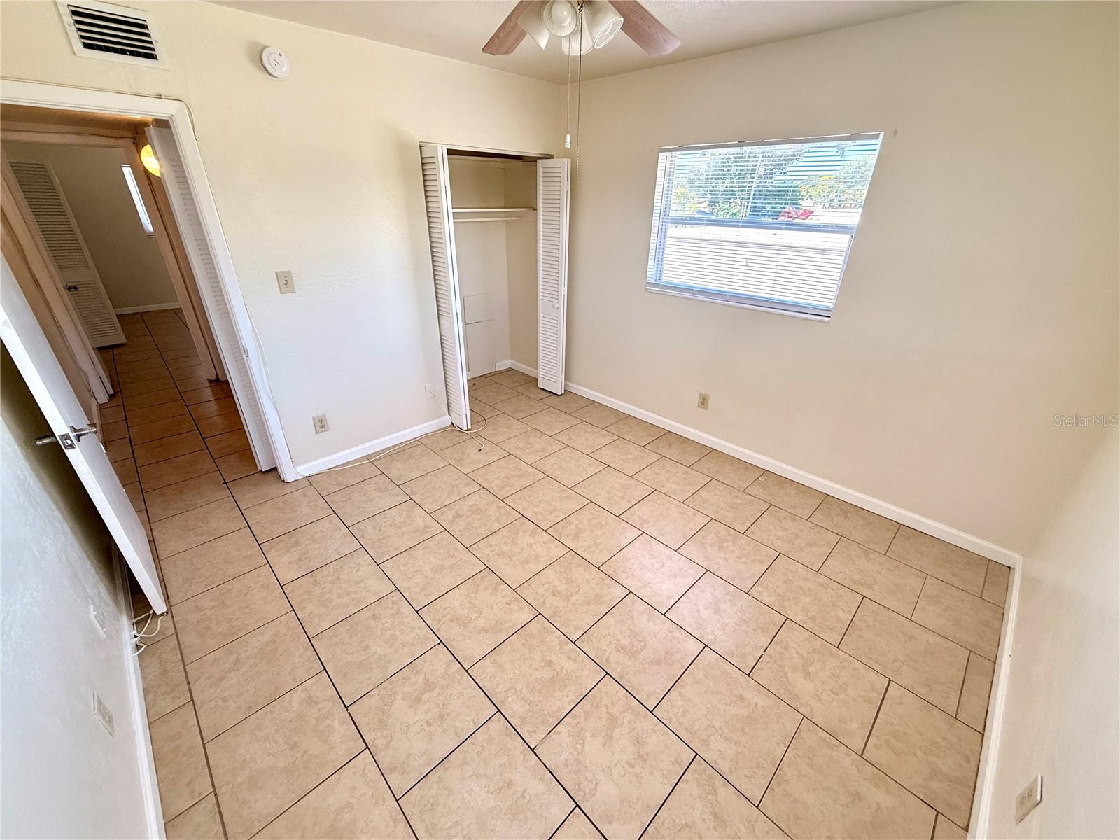 1050 62ND AVE SOUTH #E-4, ST PETERSBURG, FL — photo 21