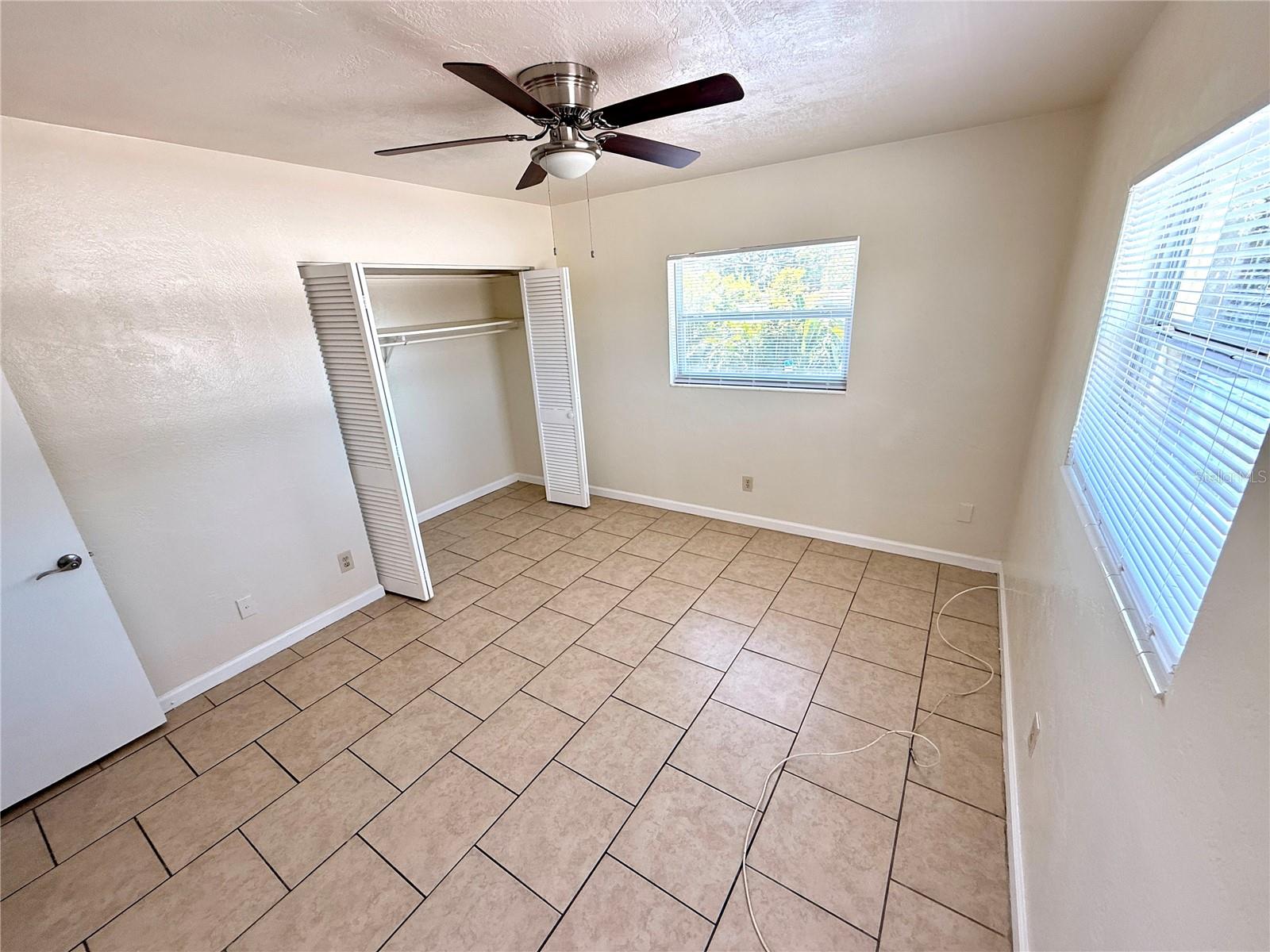1050 62ND AVE SOUTH #E-4, ST PETERSBURG, FL — photo 23