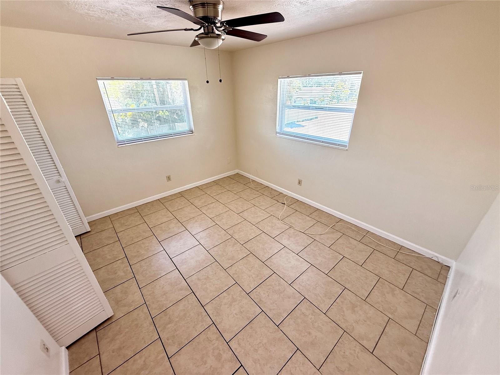 1050 62ND AVE SOUTH #E-4, ST PETERSBURG, FL — photo 24