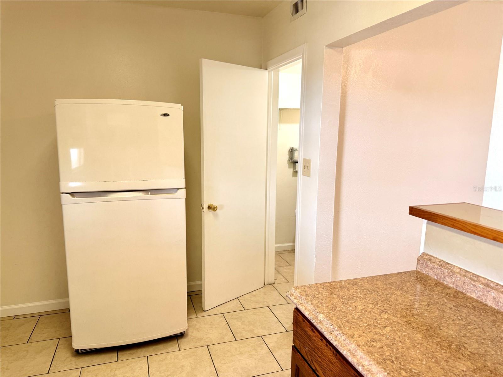1050 62ND AVE SOUTH #E-4, ST PETERSBURG, FL — photo 27