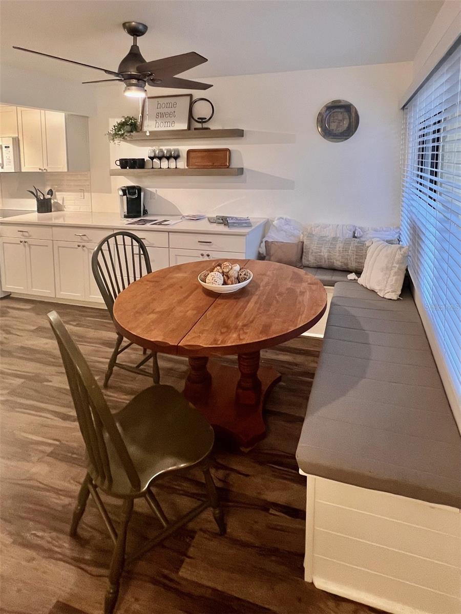 984 SUNRIDGE DR #J3, SARASOTA, FL — photo 9
