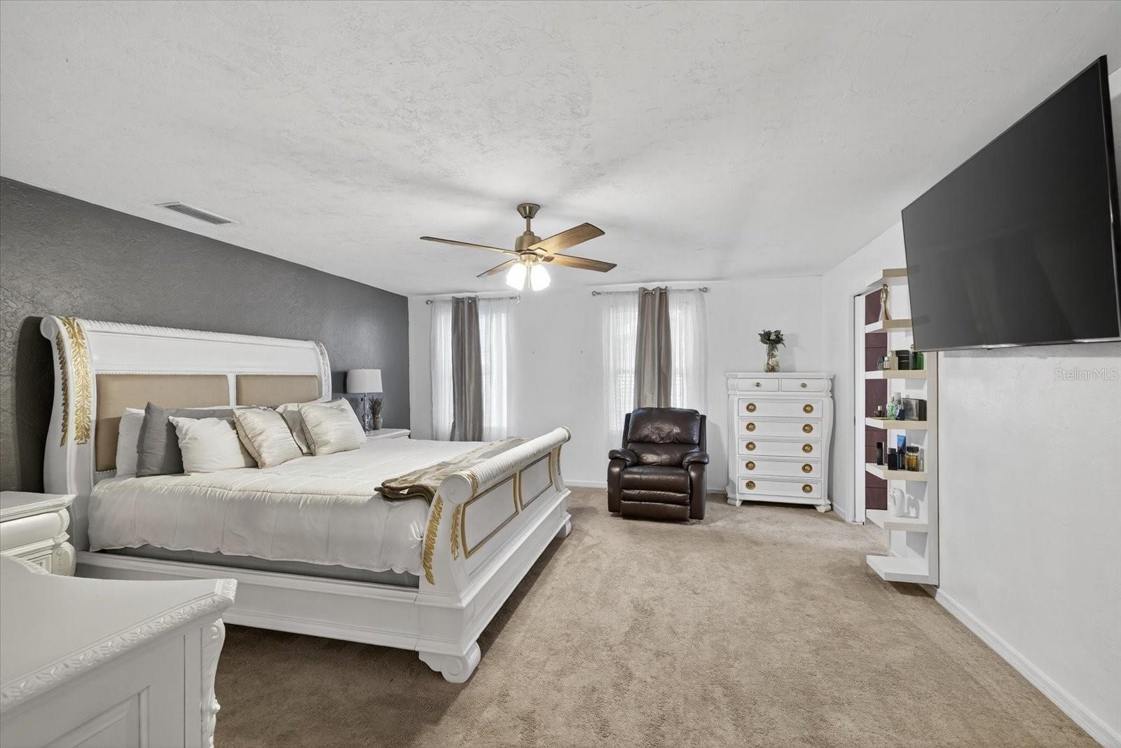 420 LEWIS BLVD SE, ST PETERSBURG, FL — photo 16