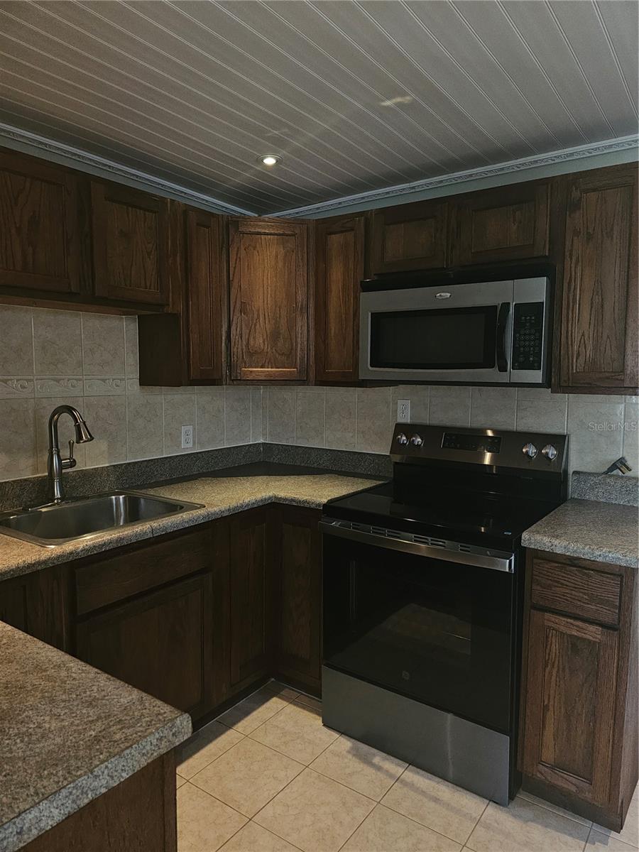 1145 54TH AVE N, ST PETERSBURG, FL — photo 7