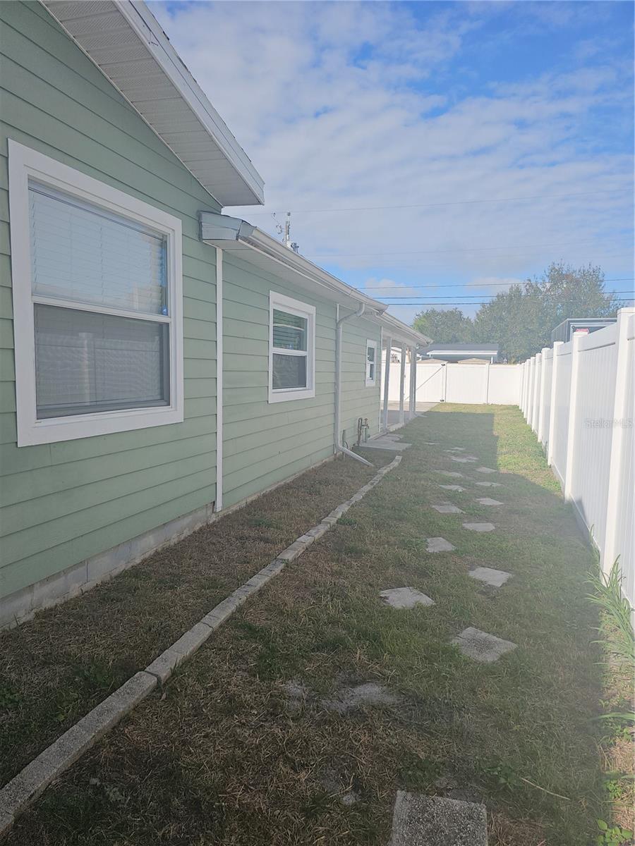 1145 54TH AVE N, ST PETERSBURG, FL — photo 23