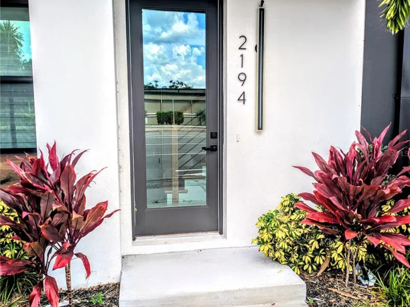 2194 FRUITVILLE RD, SARASOTA, FL