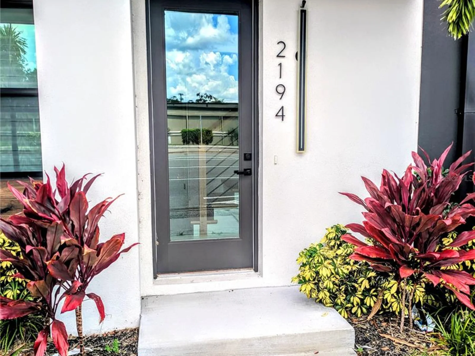 2194 FRUITVILLE RD, SARASOTA, FL — photo 1