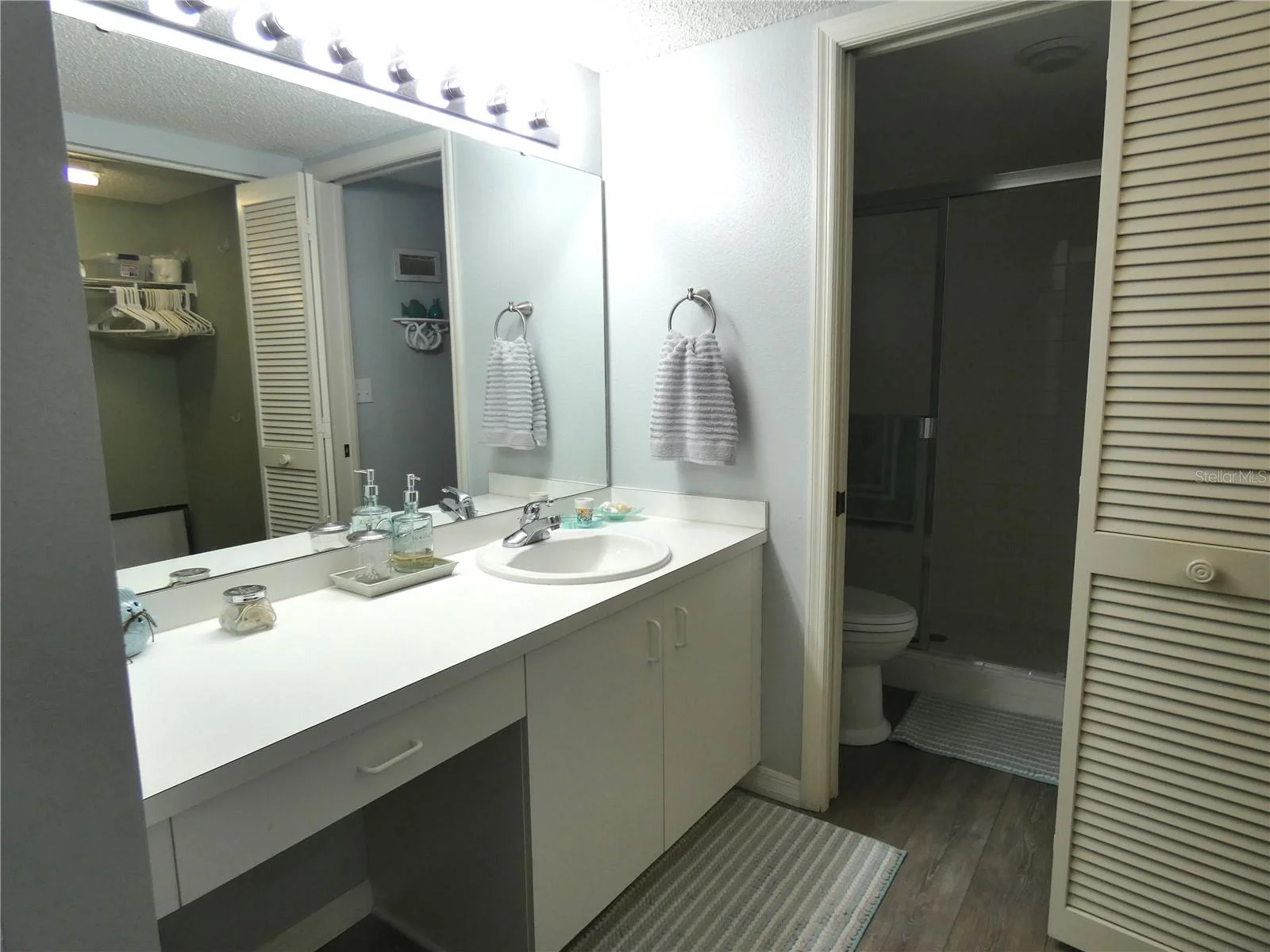 9320 CLUBSIDE CIR #2208, SARASOTA, FL — photo 18